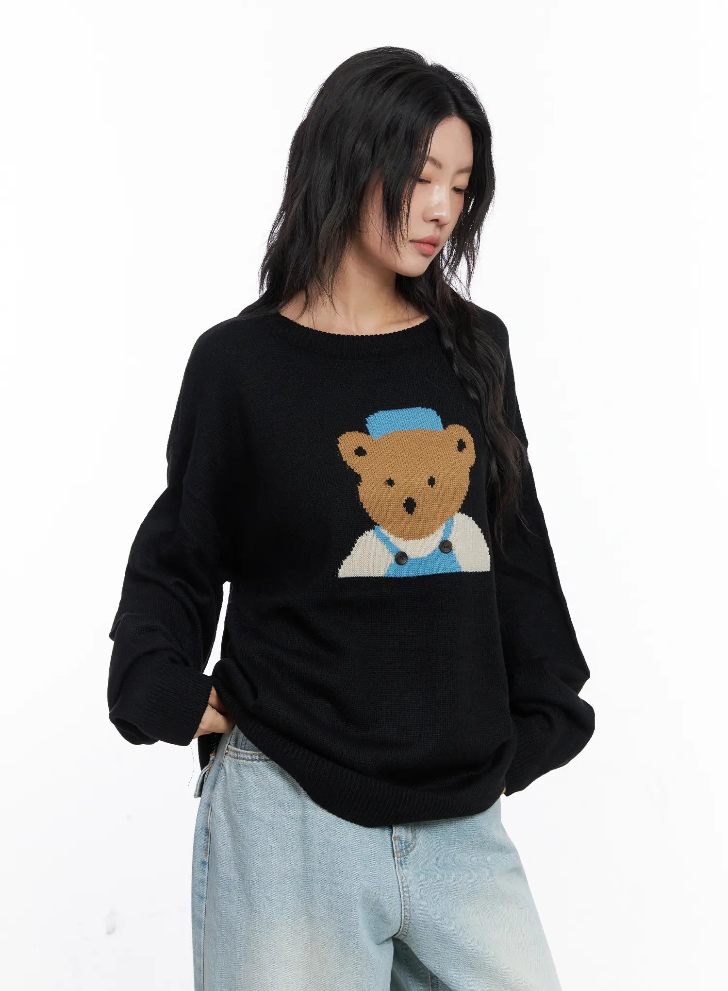 Teddy Graphic U-Neck Sweater CO508