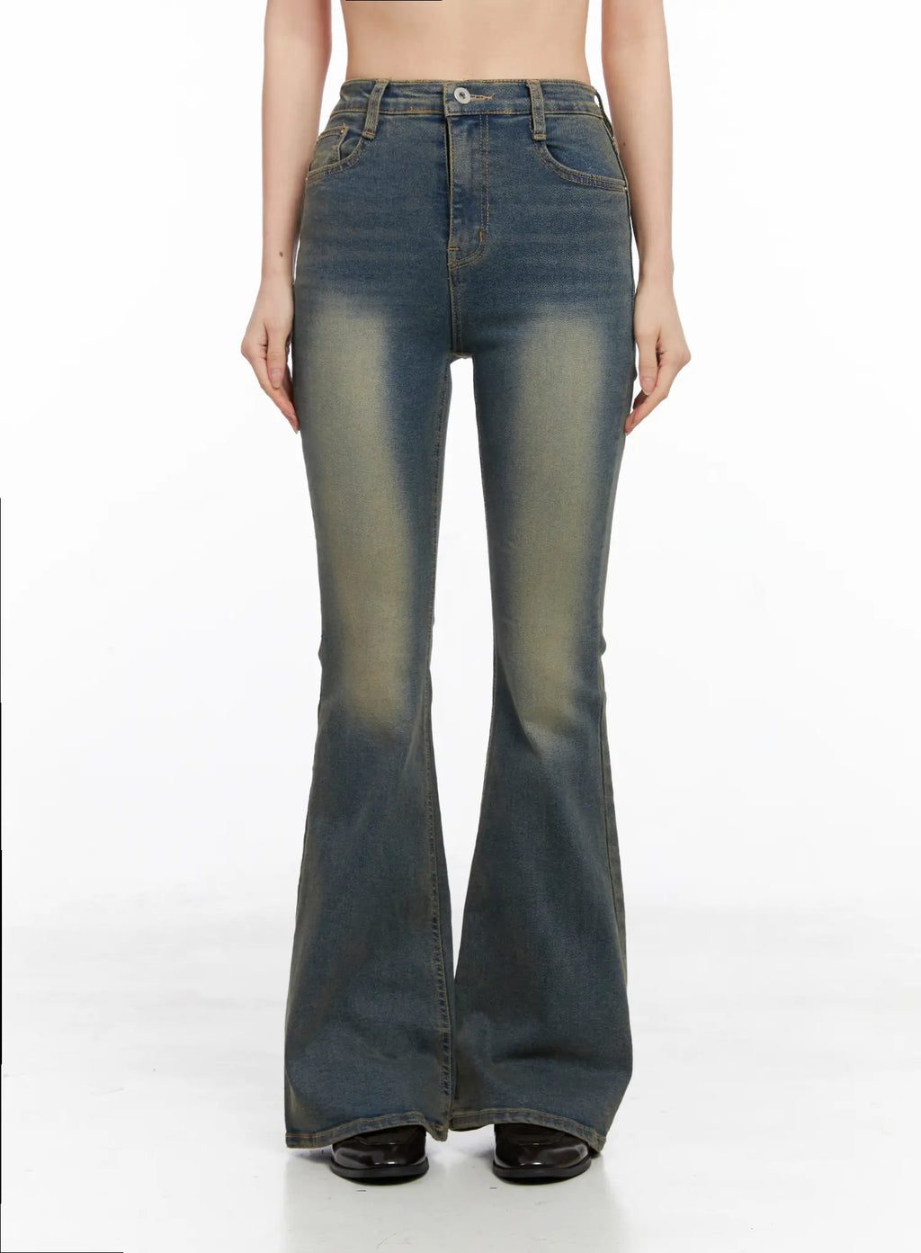 Emmy Washed Flare Jeans CC1109