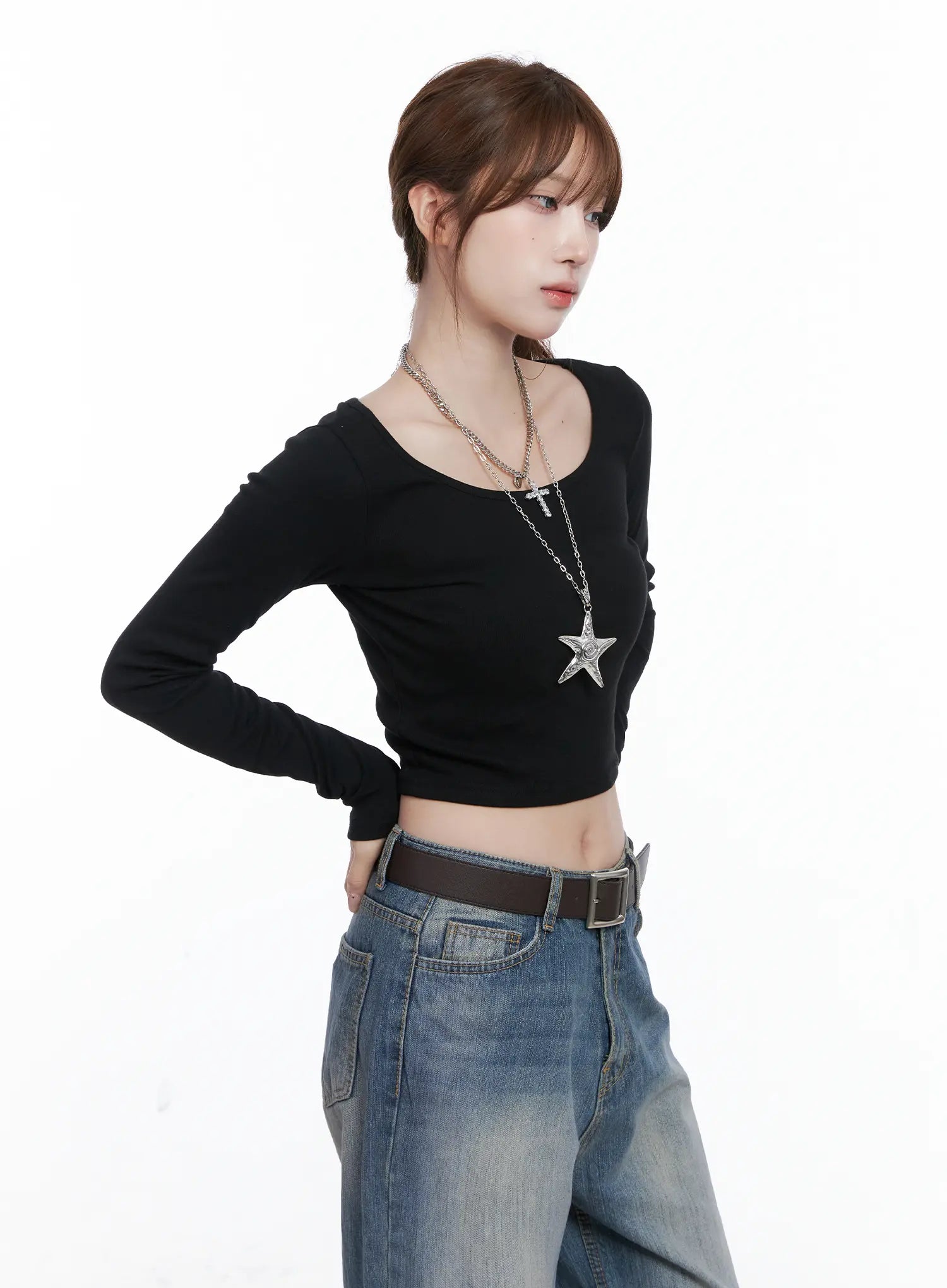 Basic U-Neck Long Sleeve Crop Tee CG529