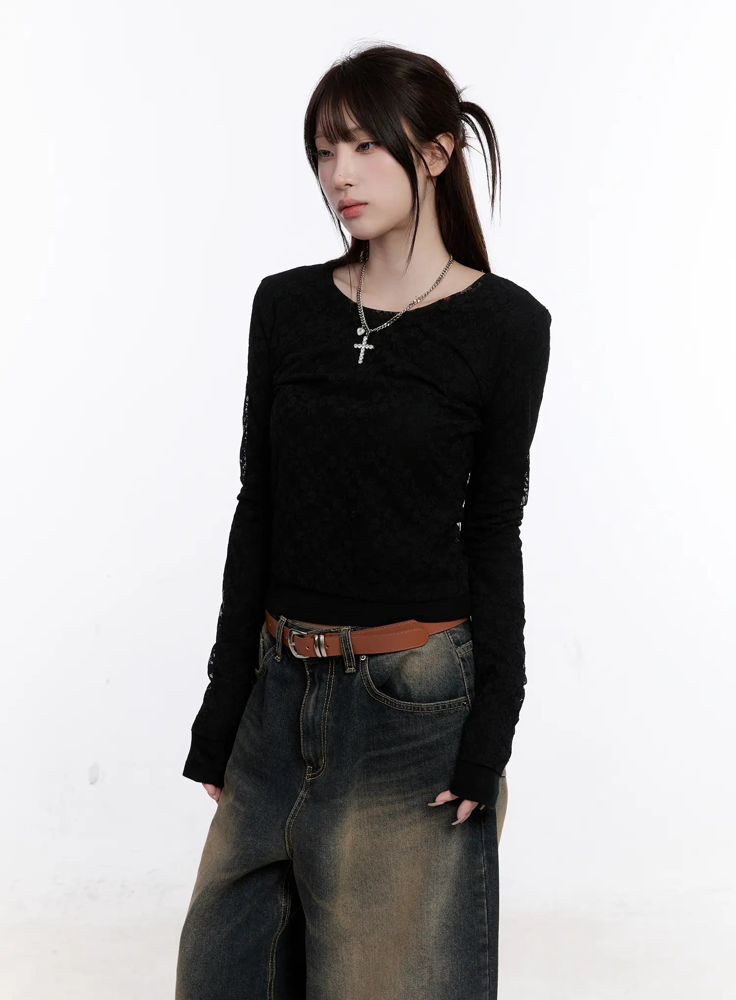 Floral Lace Slim-Fit Long Sleeve Top CO501