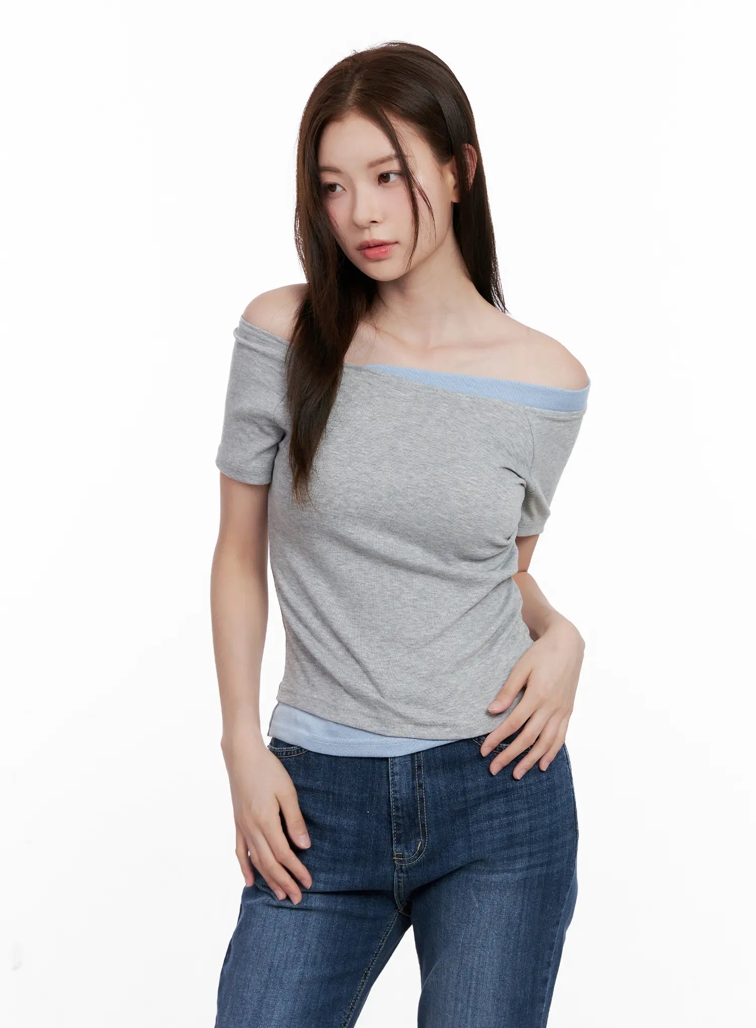 Contrast Off-Shoulder Short-Sleeve Tee CL524