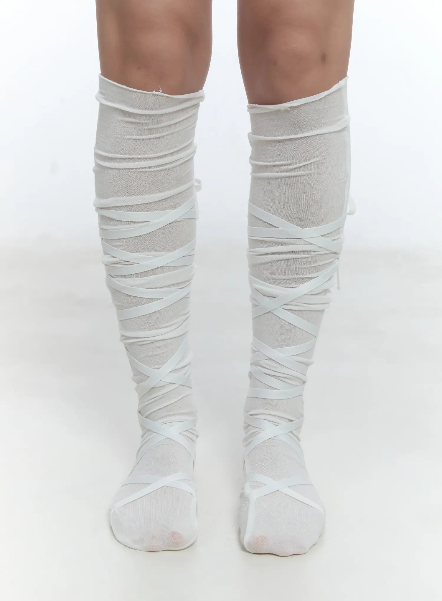 Ribbon Strap Knee-Length Socks CU527