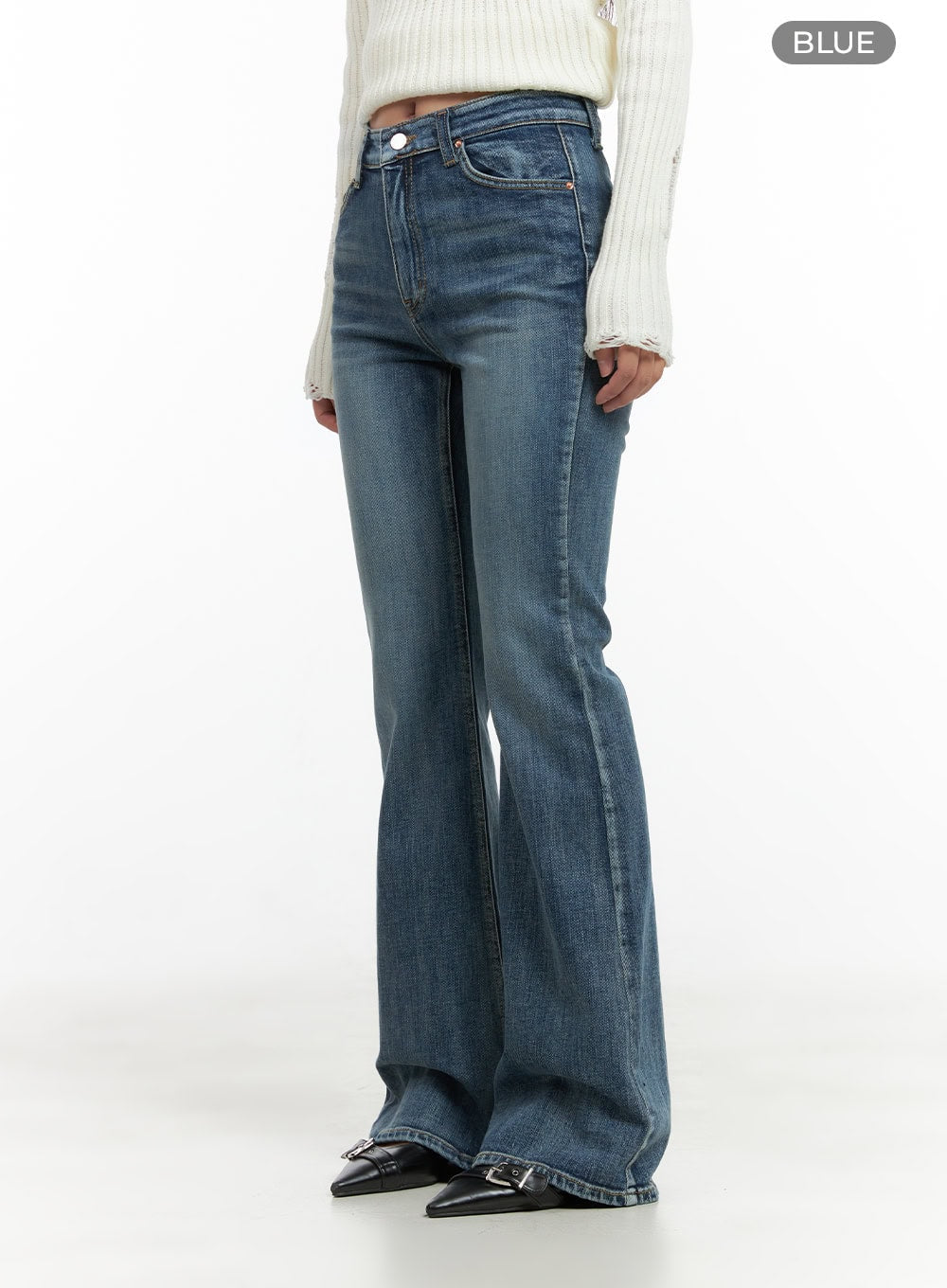 Lila Slim Bootcut Jeans CG422