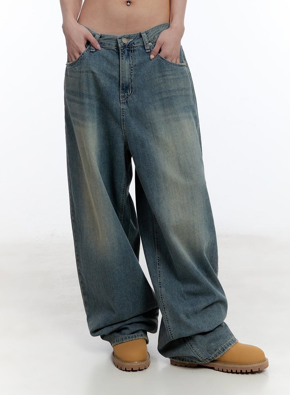 Jenna Relaxed-Fit Wide-Leg Jeans CU502