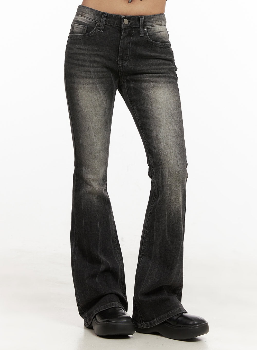 Georgina Low-Rise Flared Jeans CJ507