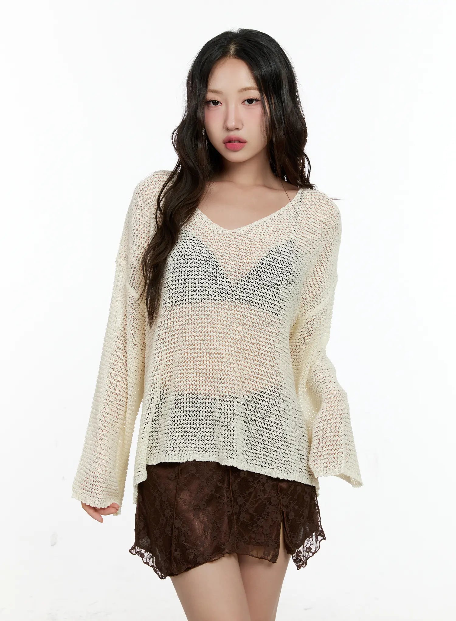 Mesh V-Neck Long-Sleeve Top CL531