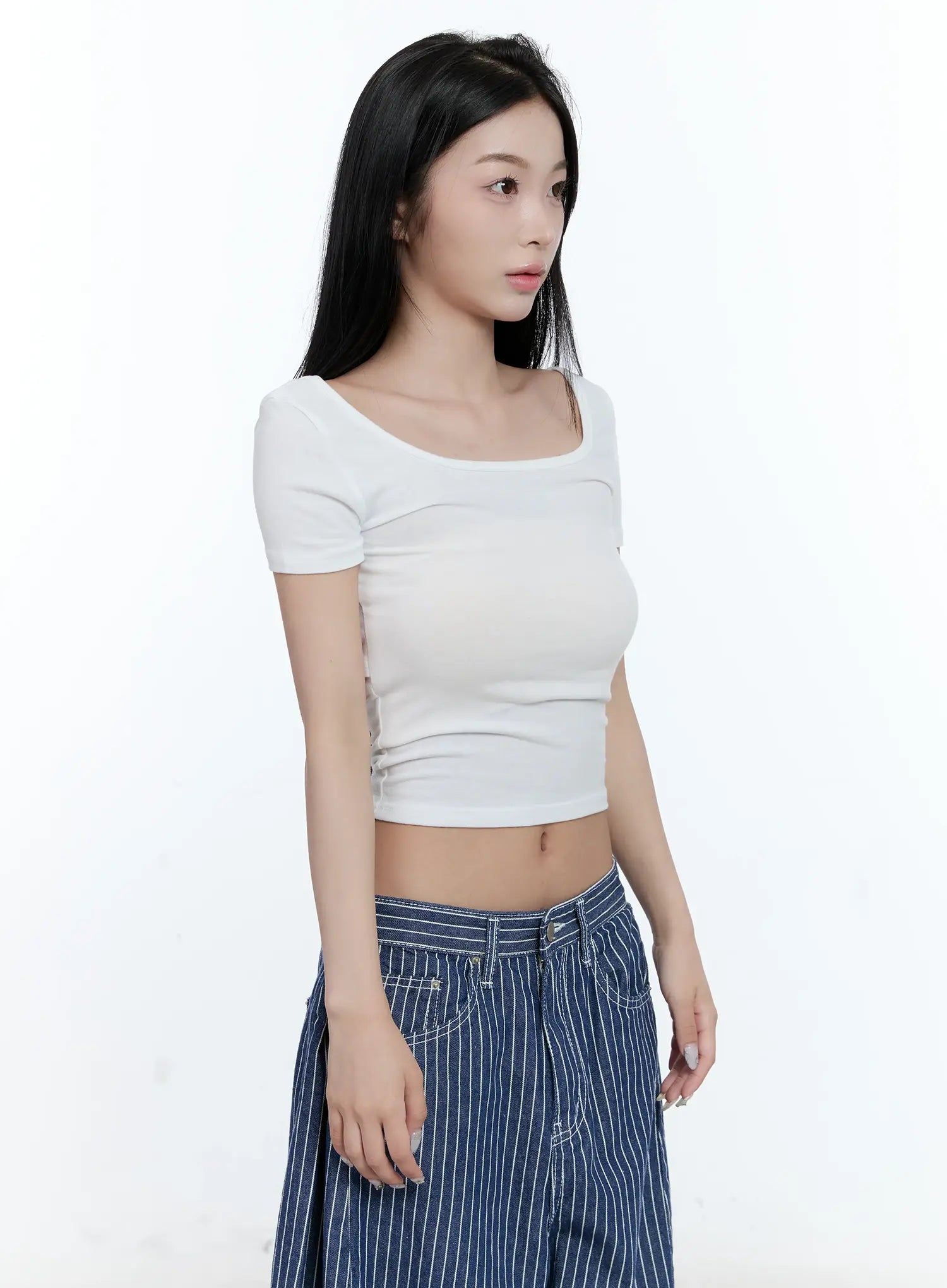Square-Neck Crop Top CL530