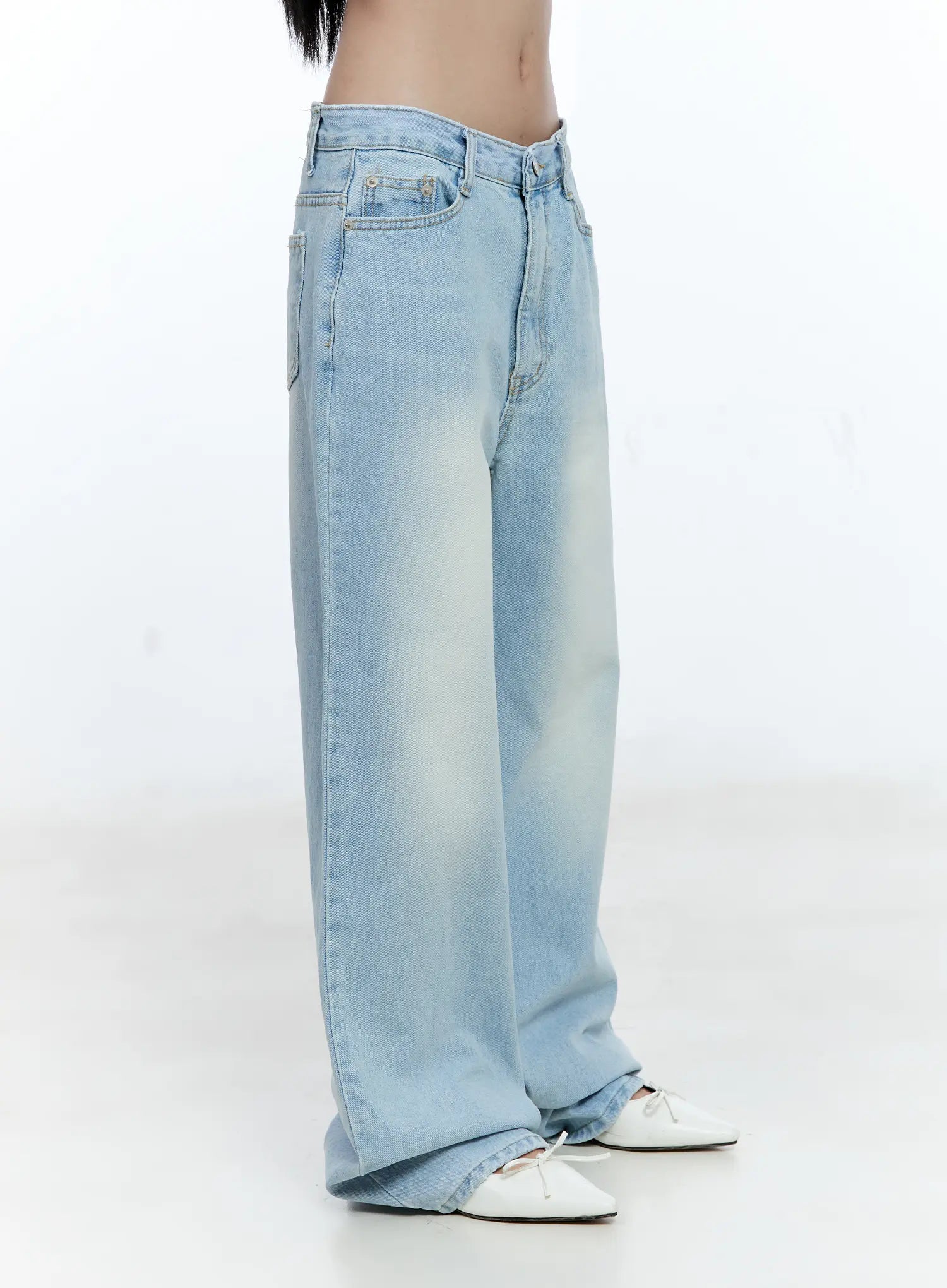 Sawyer Wide-Leg Washed Denim Jeans CG512