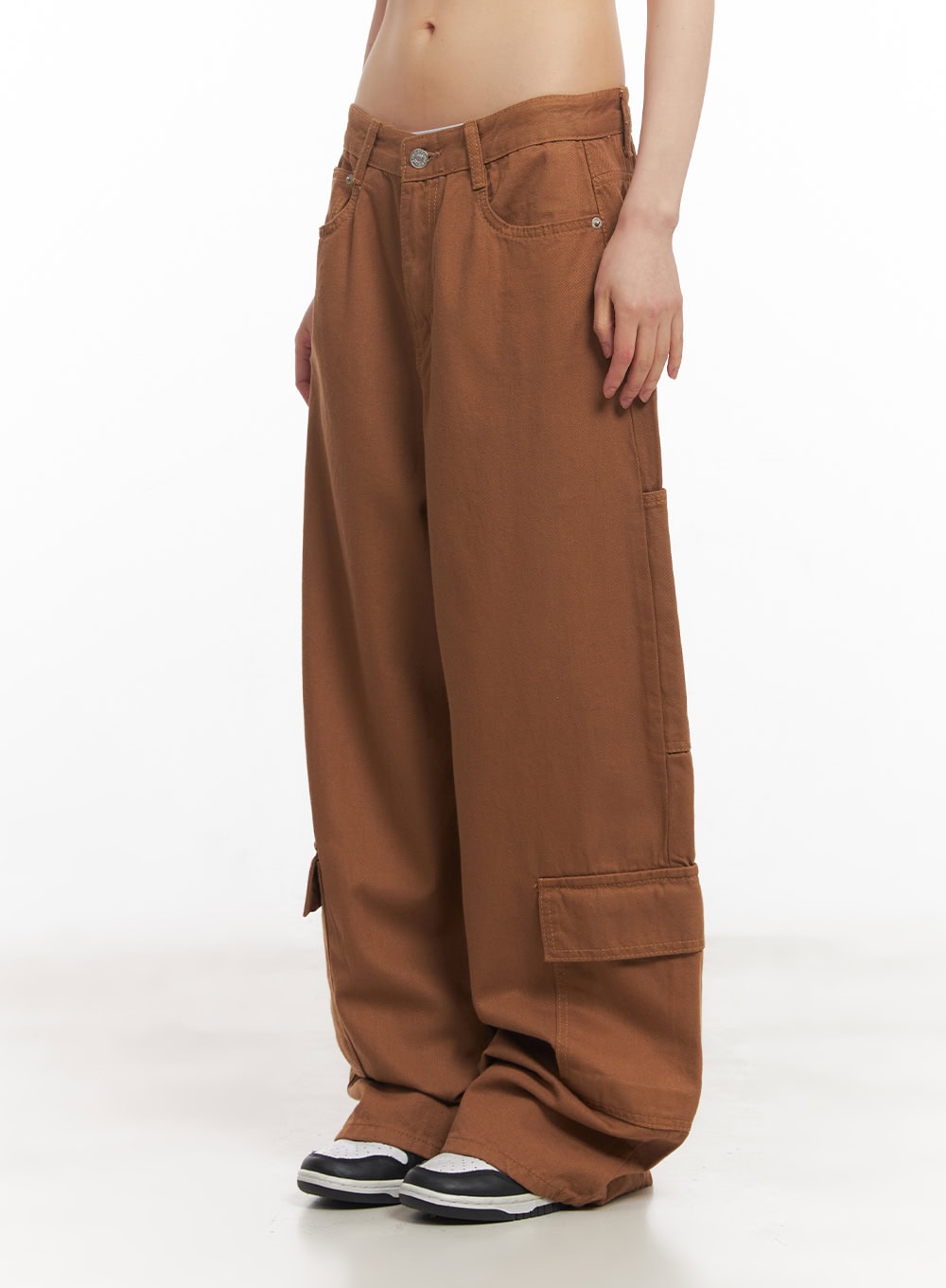 Relaxed-Fit Cargo Pants CA523