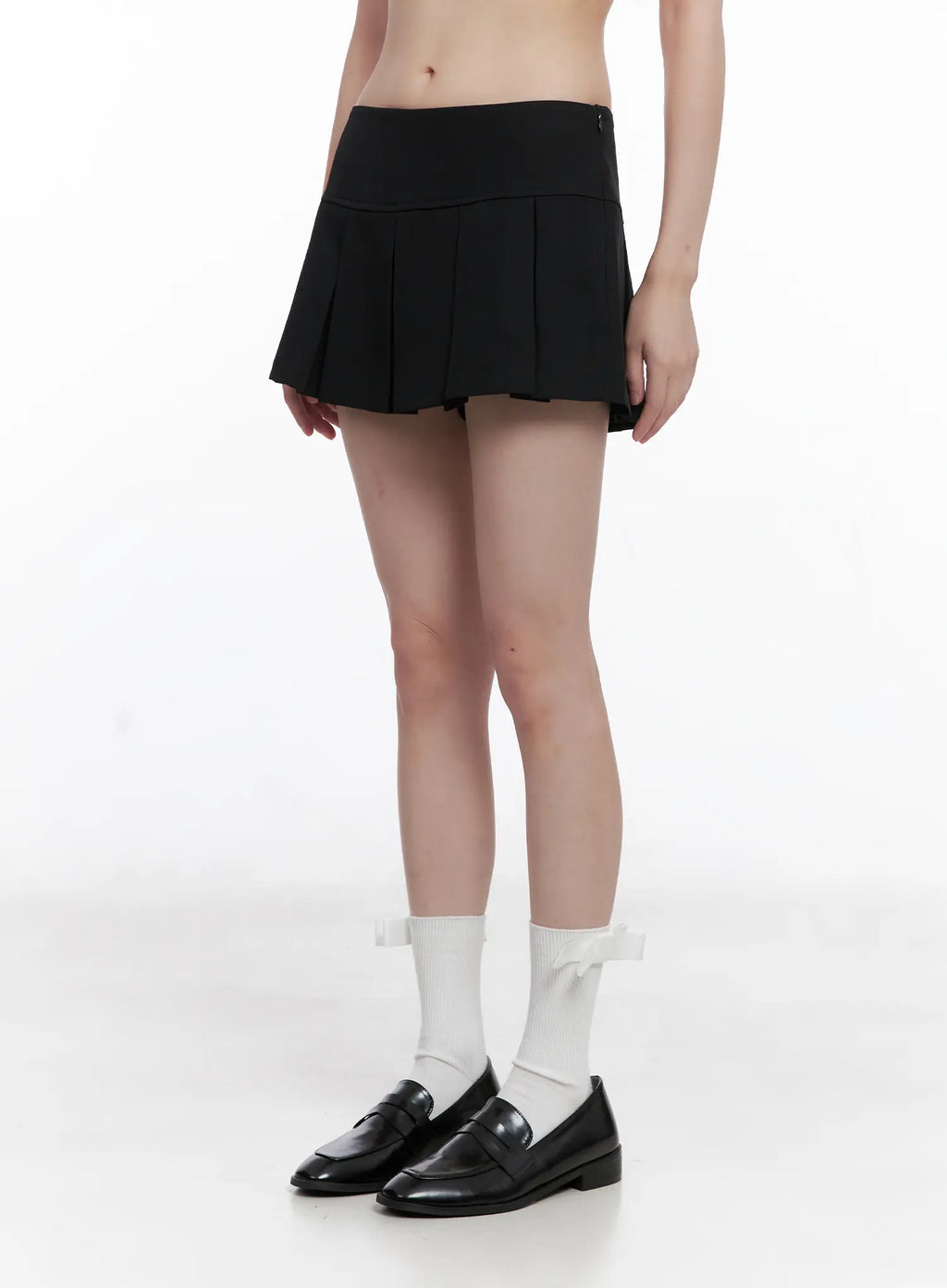 Low-Waisted Pleated Skirt CG518