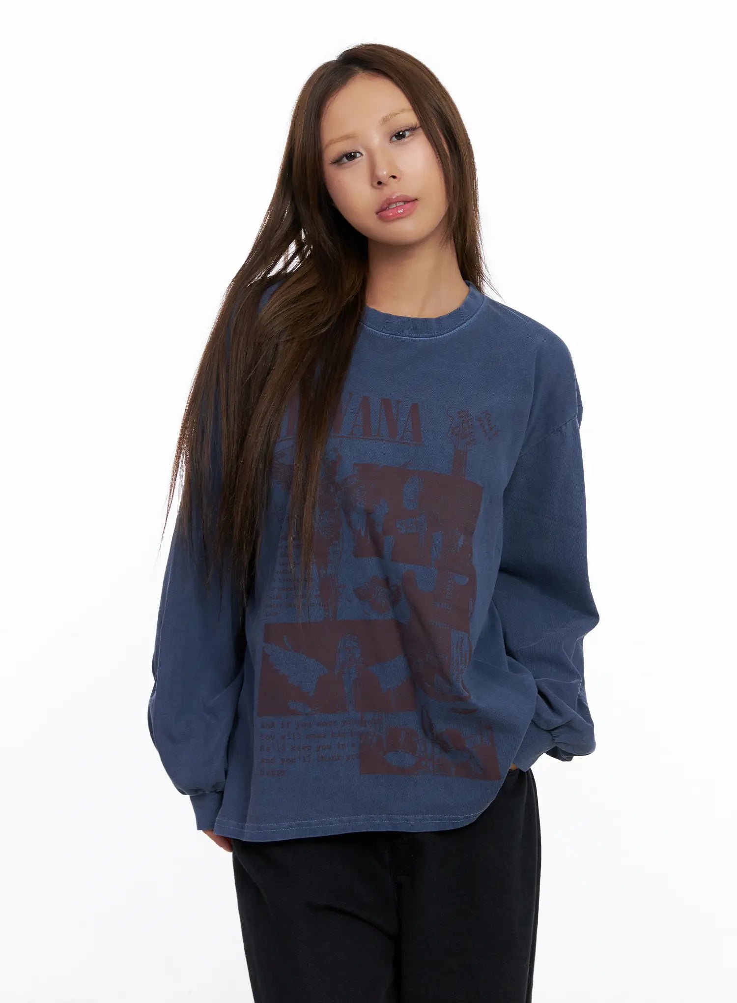 Oversized Graphic Long Sleeve Tee CS524