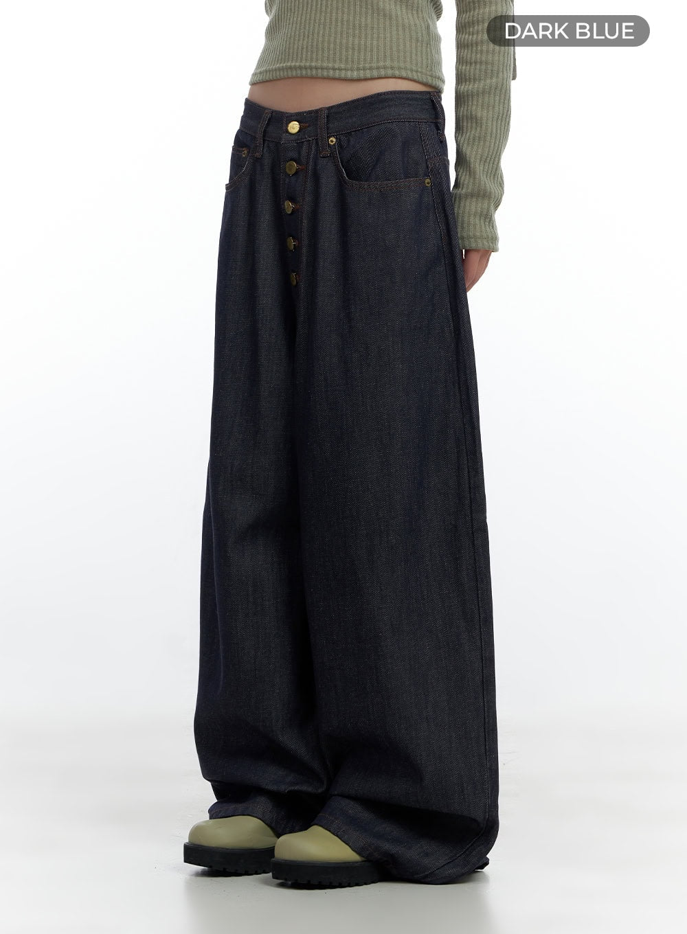 Etta Buttoned Non-Fade Denim Jeans CS420