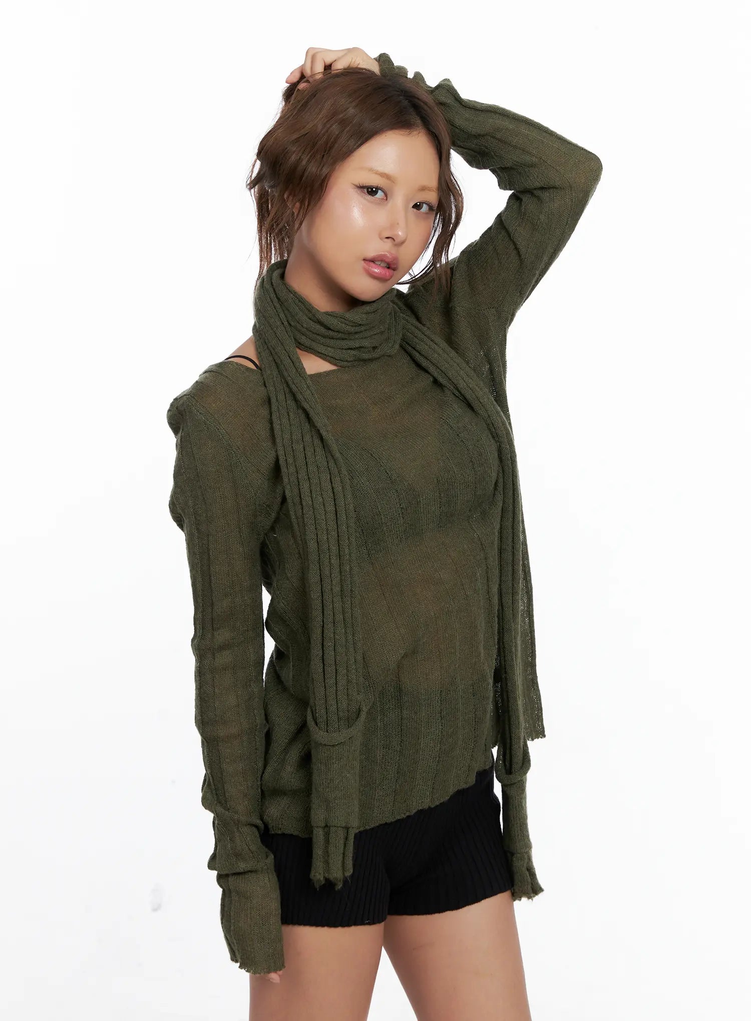 Round Neck Long Sleeve Scarf Top CS524