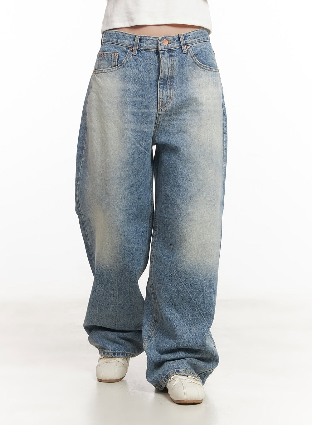 Lumira Back-Detail Washed Wide Leg Jeans CA530