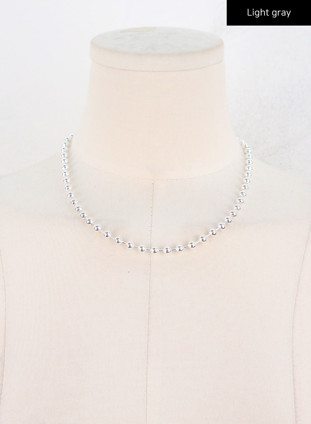 Elegant Silver Beaded Choker CO318