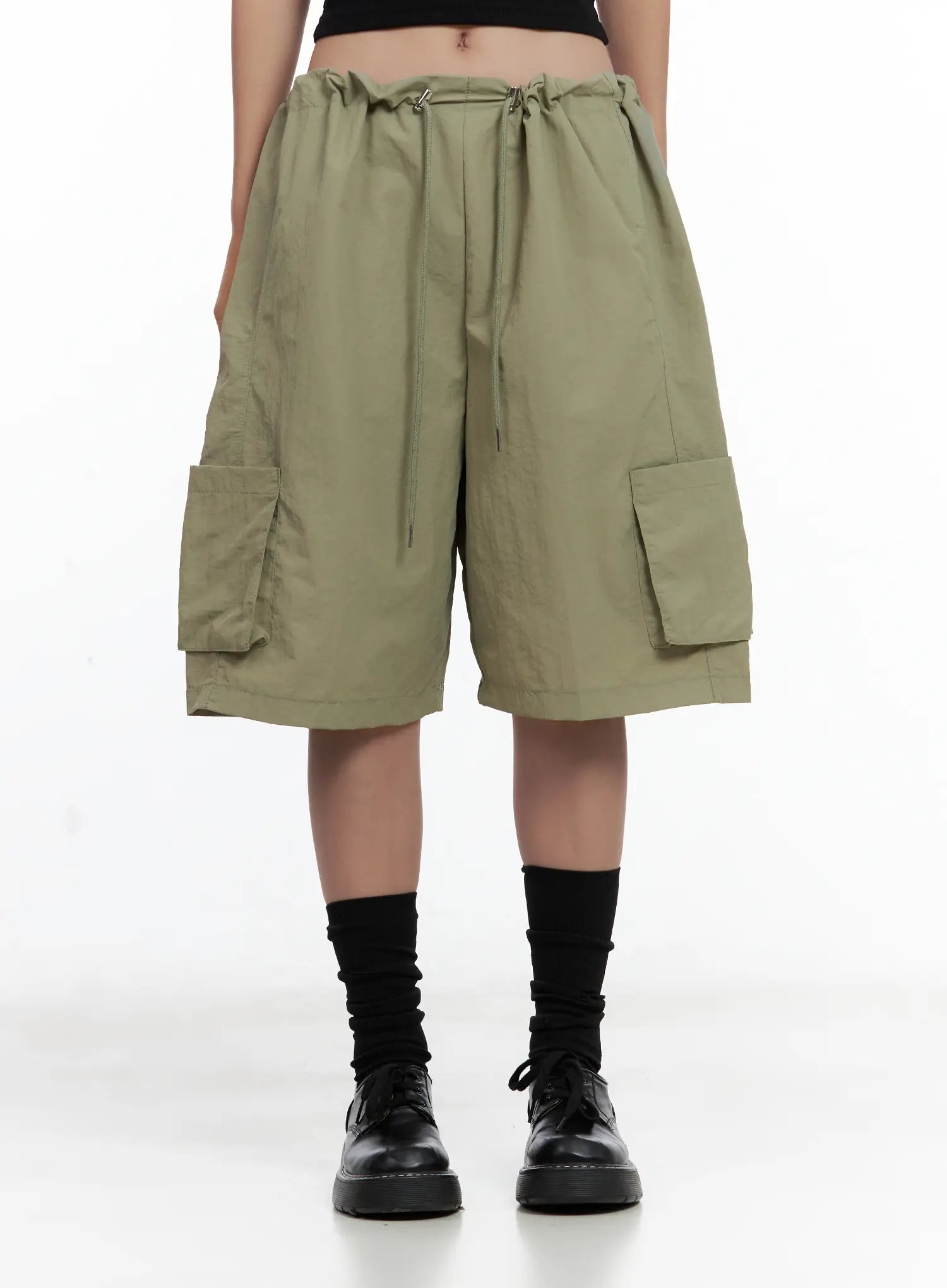 Nylon Cargo Bermuda Shorts CL509