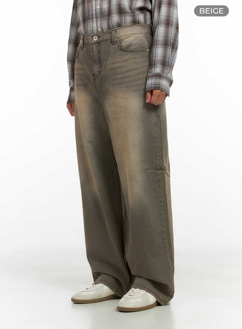 Wide-Fit Denim Washed Jeans CO410