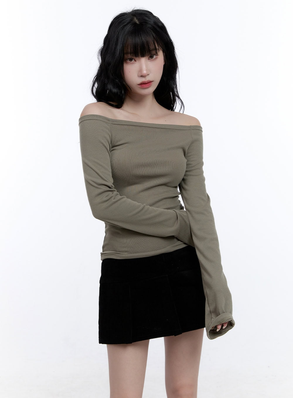 Essential Off-Shoulder Long Sleeve Top CD419