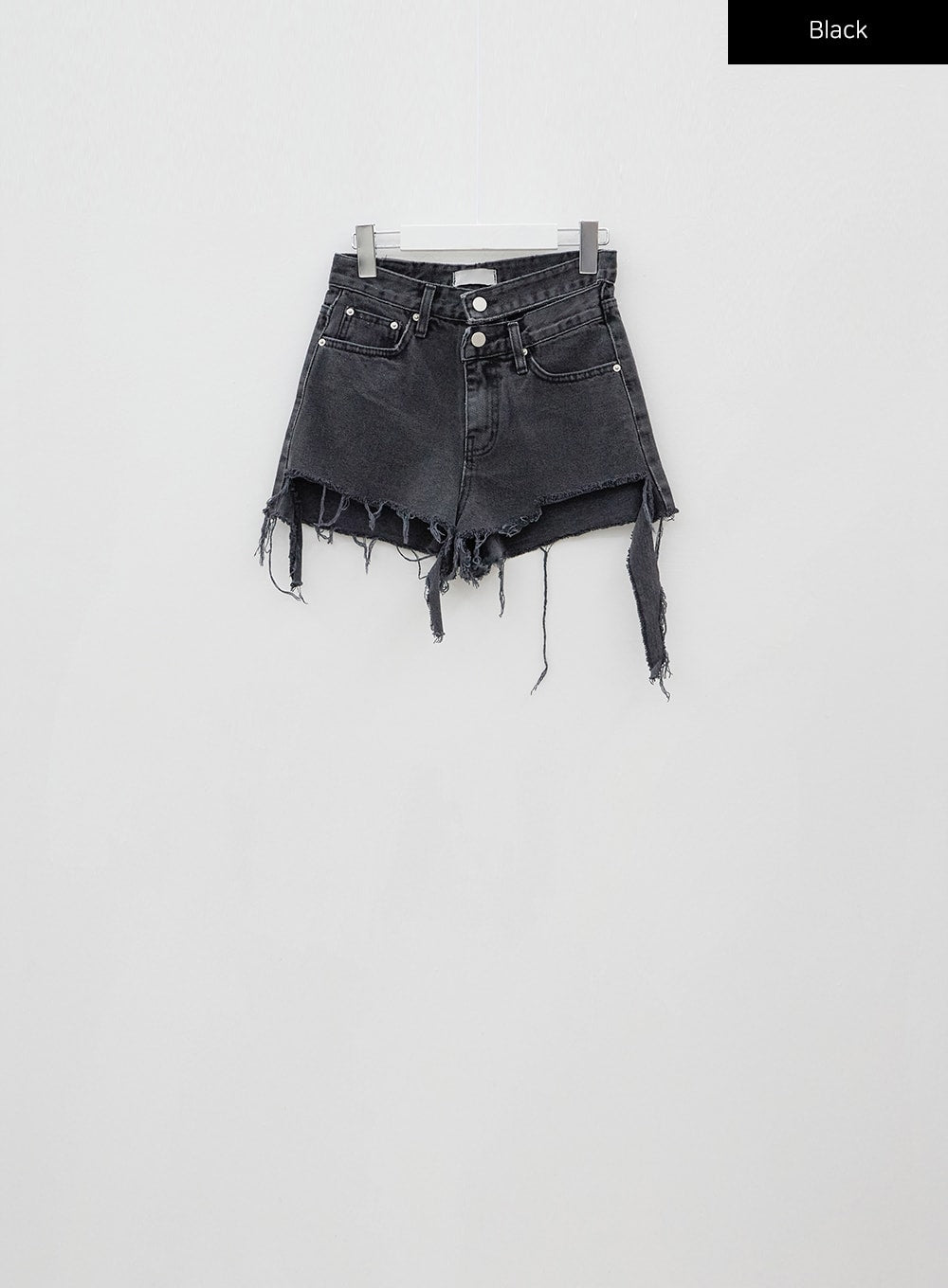 Double Buttoned Distressed Black Shorts IJ23