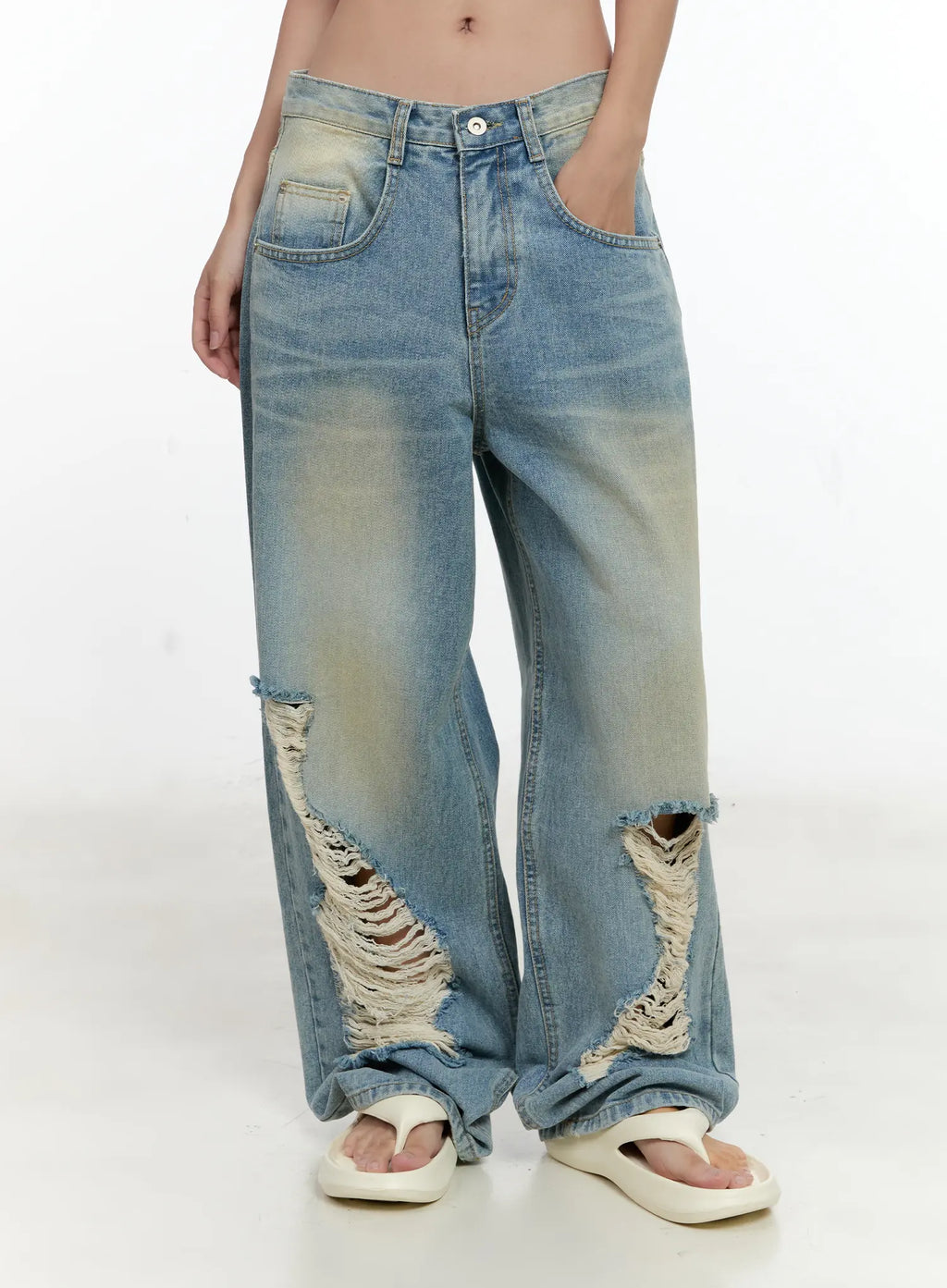 Naeun Distressed Baggy Jeans CL531
