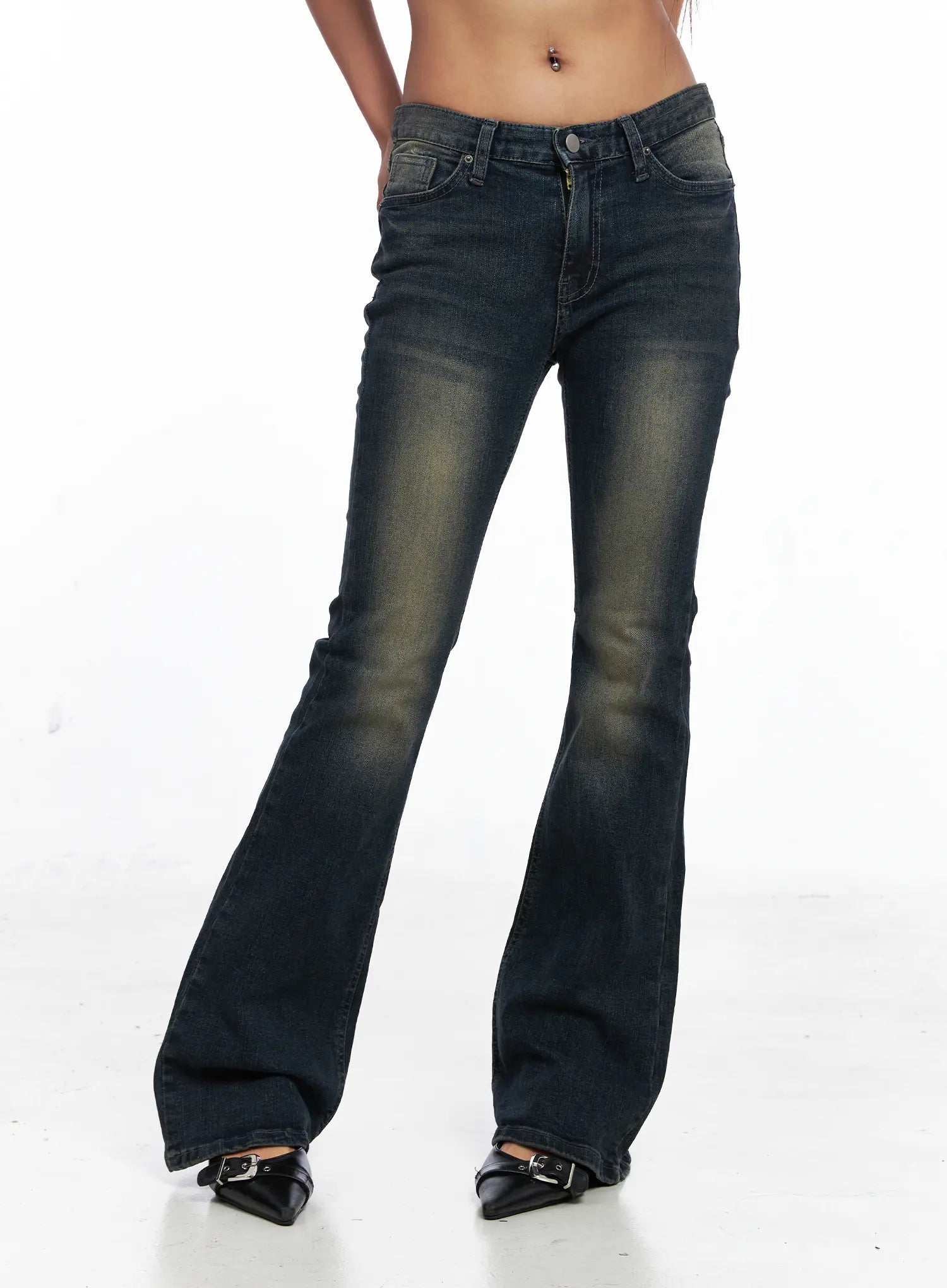 Elodie Vintage Washed Slim Flared Jeans CO510