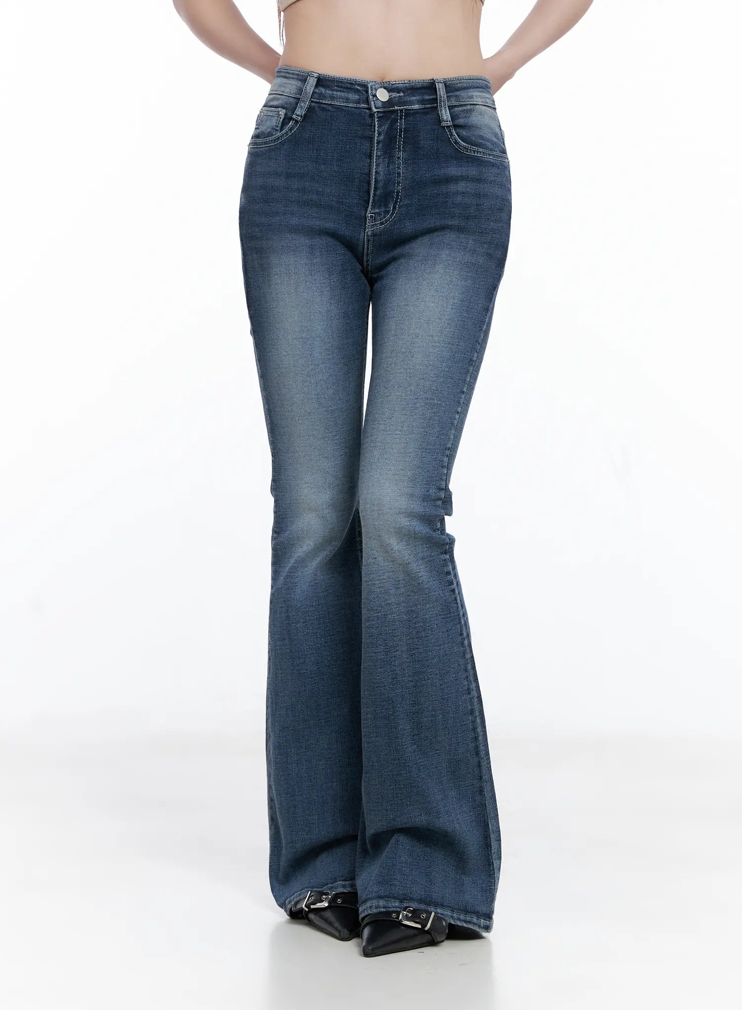 Ju Flare Hip Pad Washed Jeans CG529