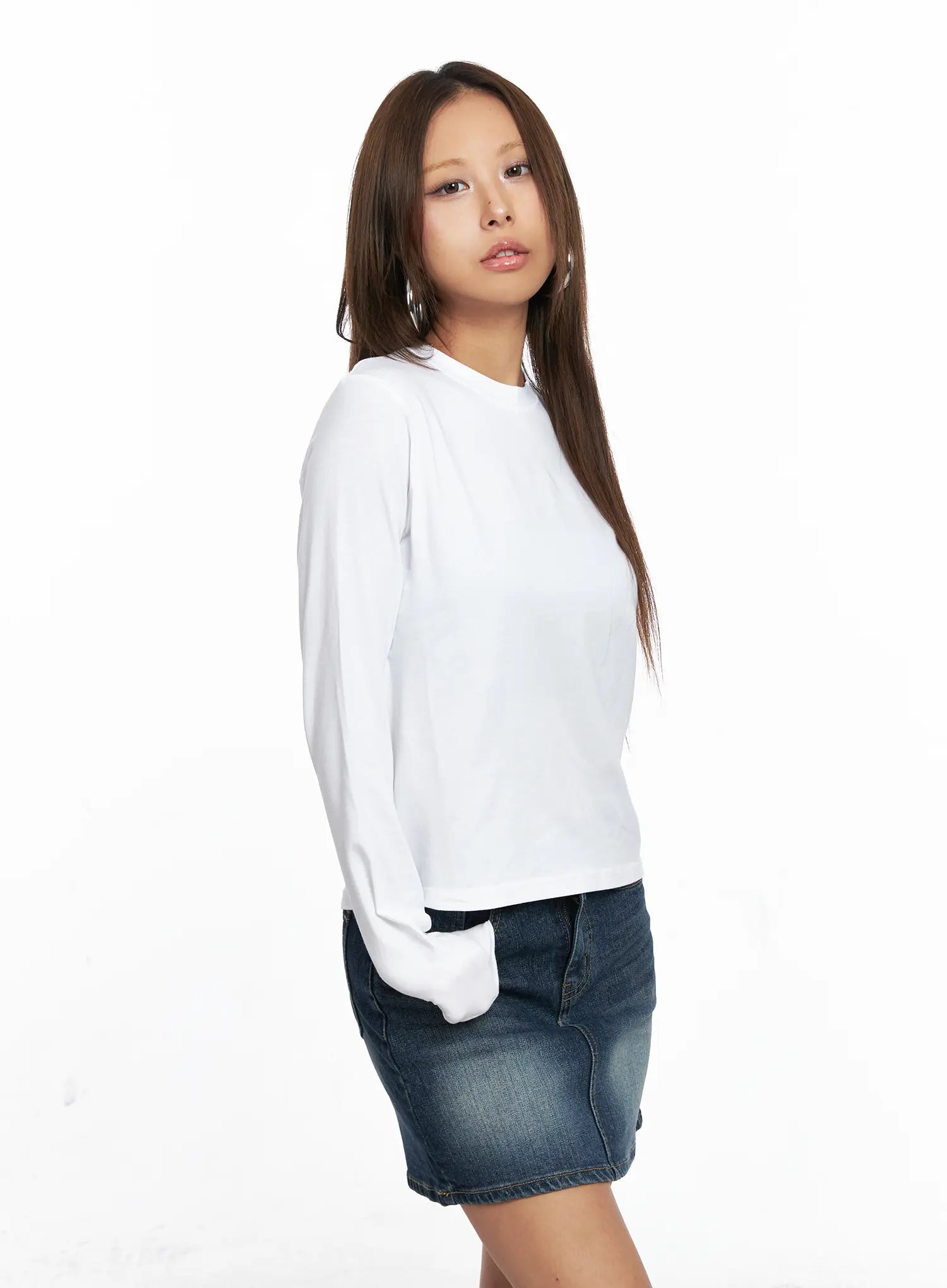 Basic Round Neck Cropped Long Sleeve Top CO513