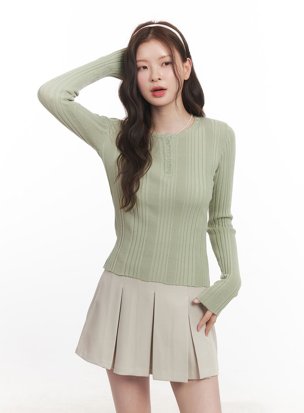 Ribbed Slim-Fit Round Neck Sweater  CA502