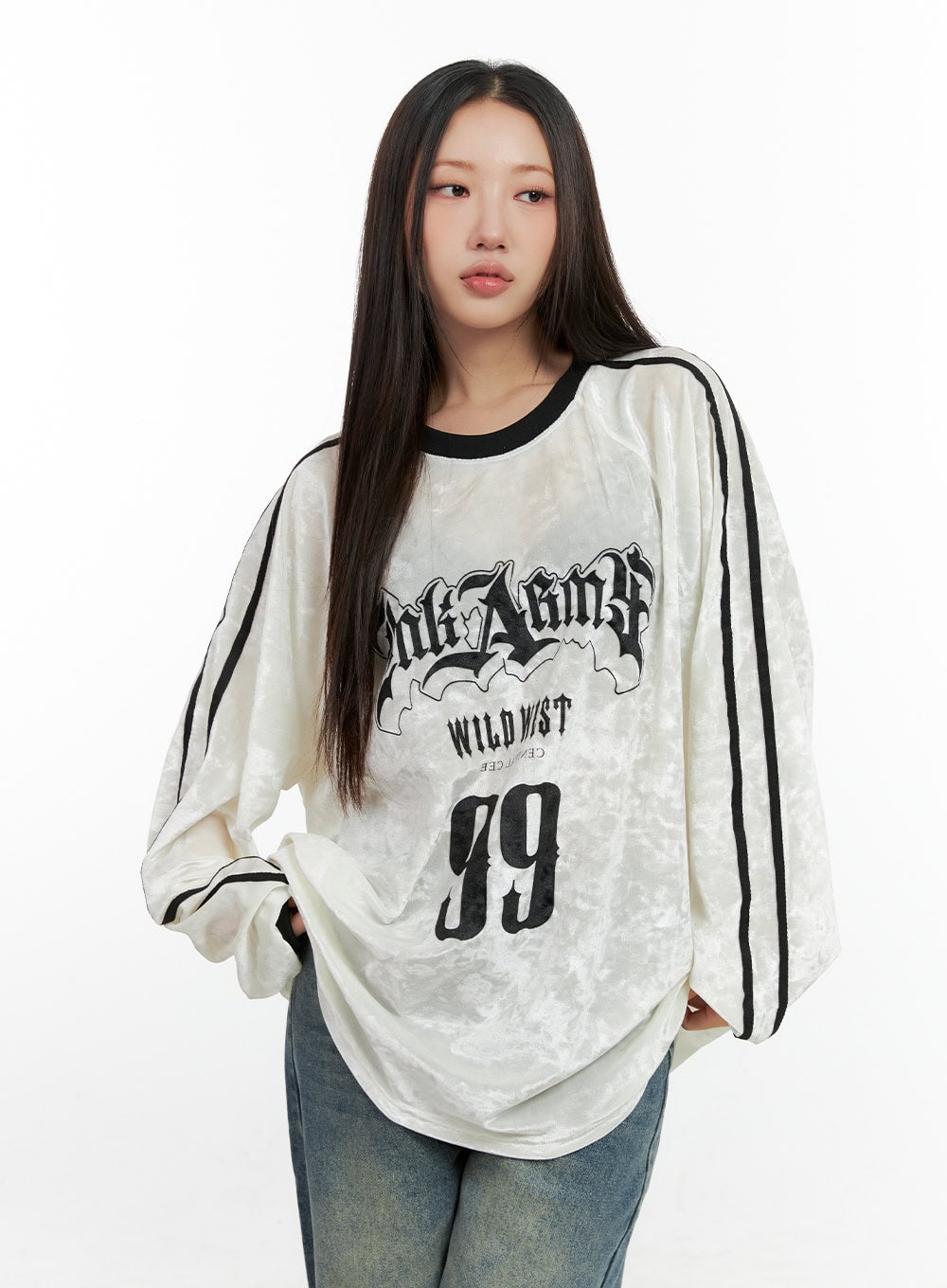 Velvet Bliss Graphic Sweatshirt CN401
