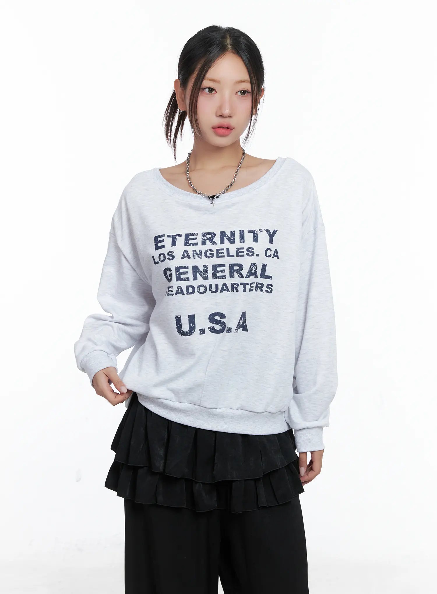 98 Graphic Off-Shoulder Sweatshirt CS502