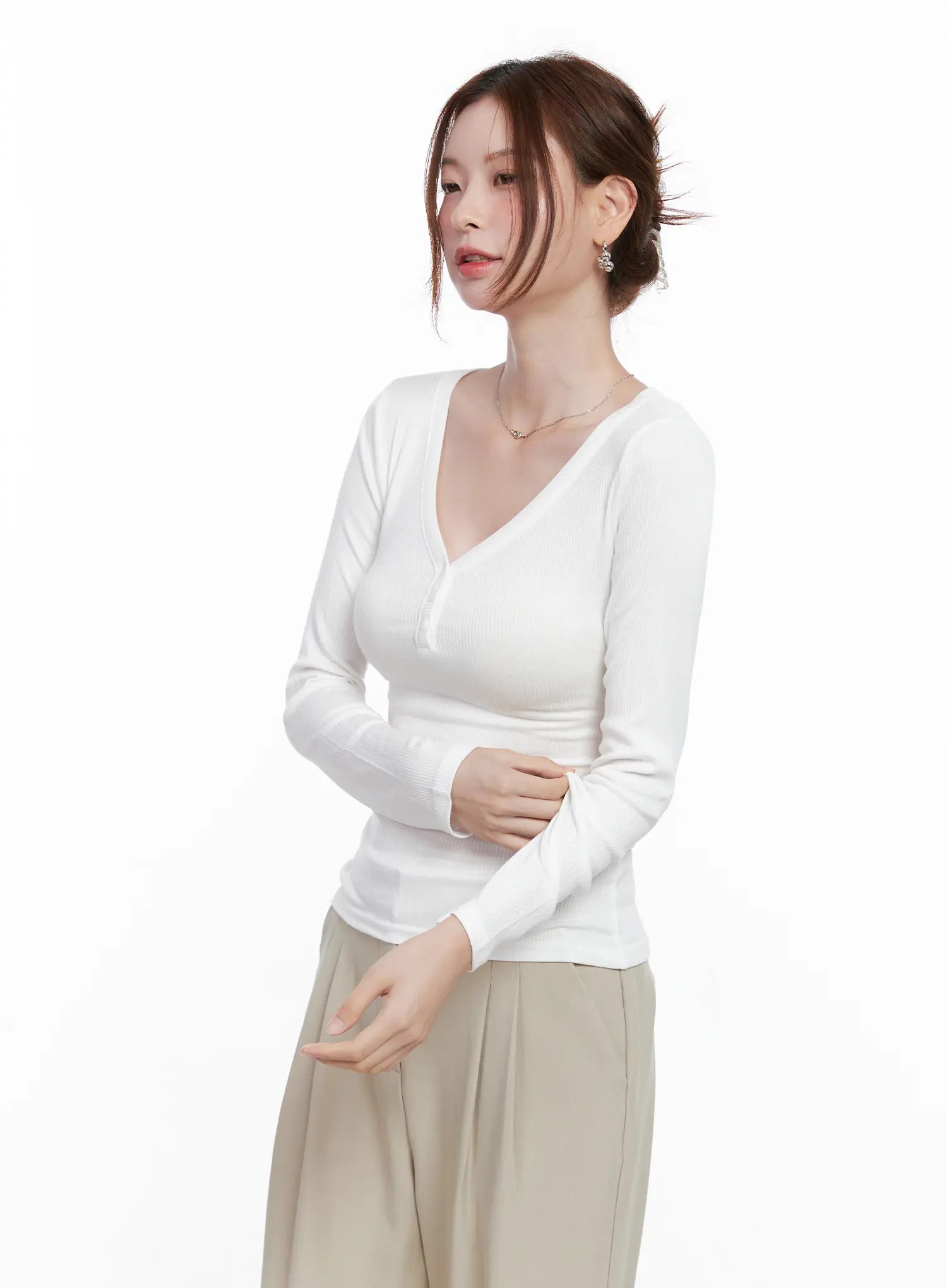 Slim-Fit Henley Neck Long Sleeve Top CG521