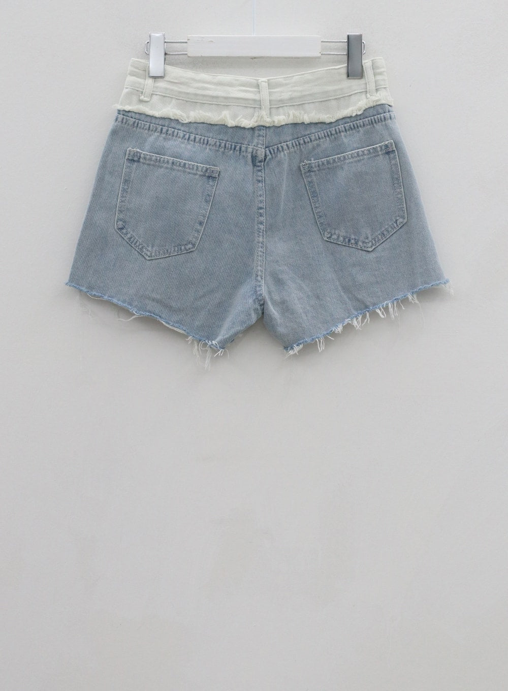 Two-Tone Distressed Denim Shorts BG12