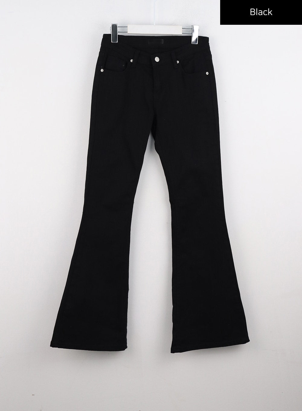 Low-Rise Bootcut Jeans CO313