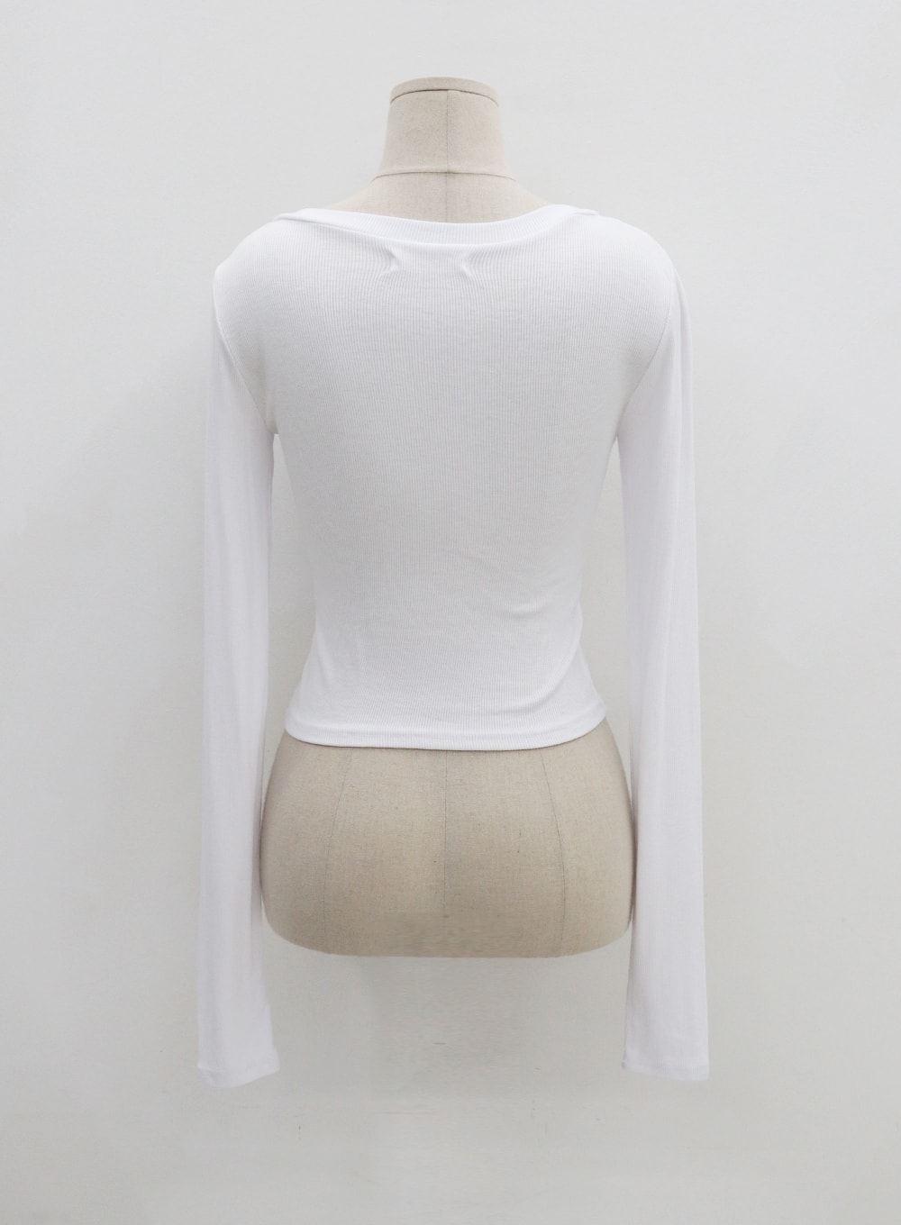 Button U-Neck Crop Long Sleeve T-Shirt CS02