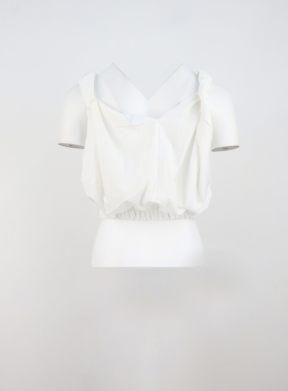 Scoop Back Cropped Top OU319