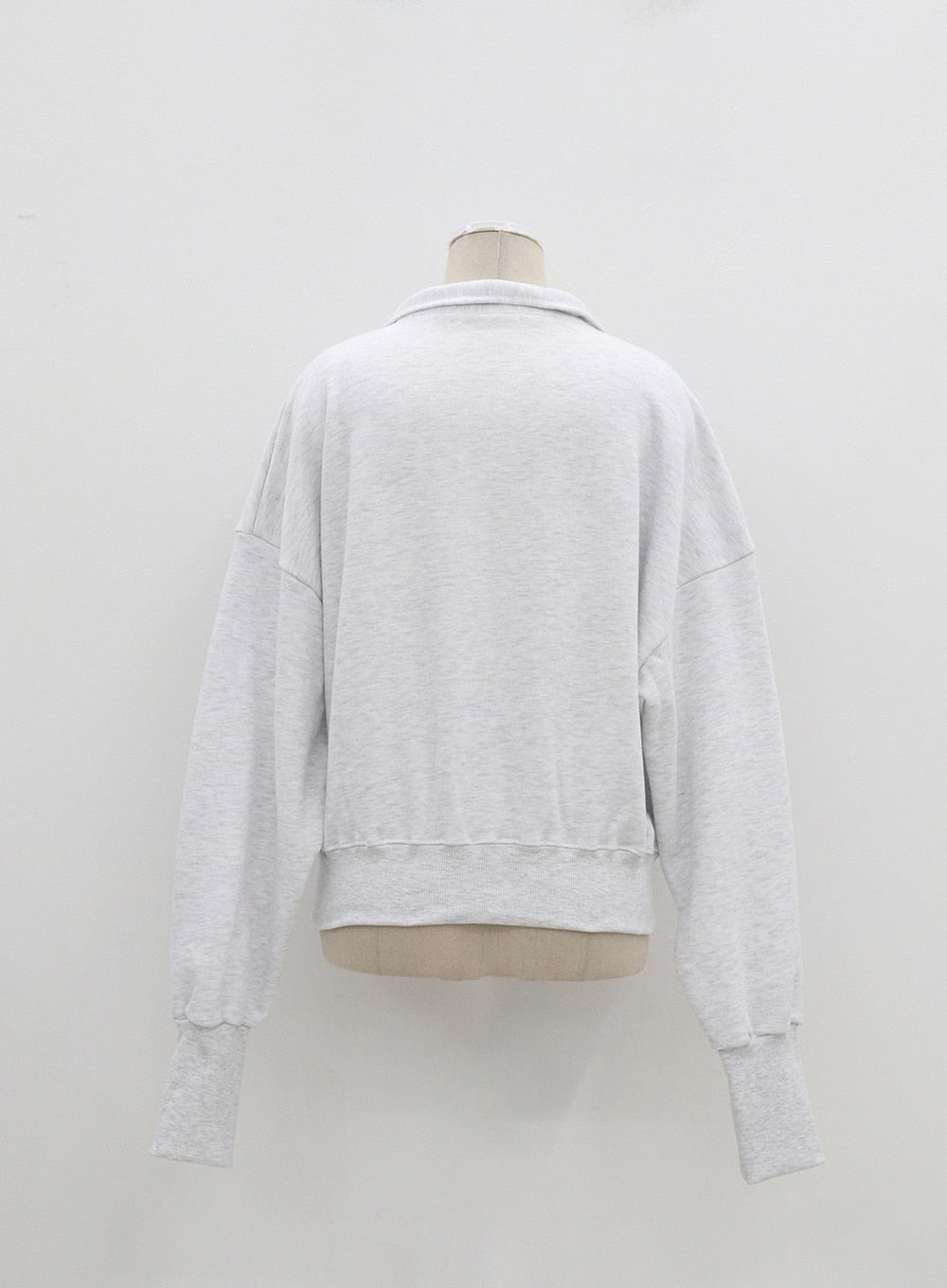 V-Neck Sweatshirt OM329
