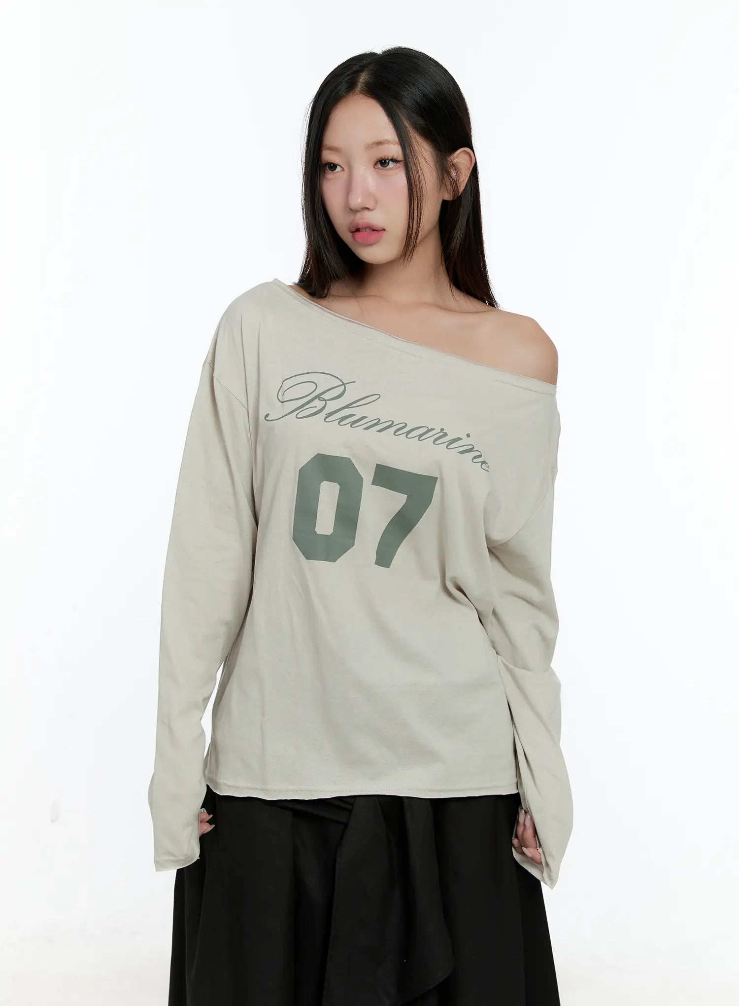 07 Off-Shoulder Long Sleeve Top CS518