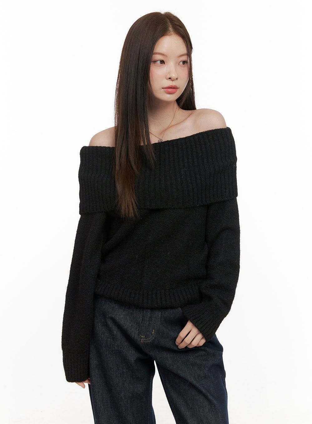Chic Off-Shoulder Sweater OD412