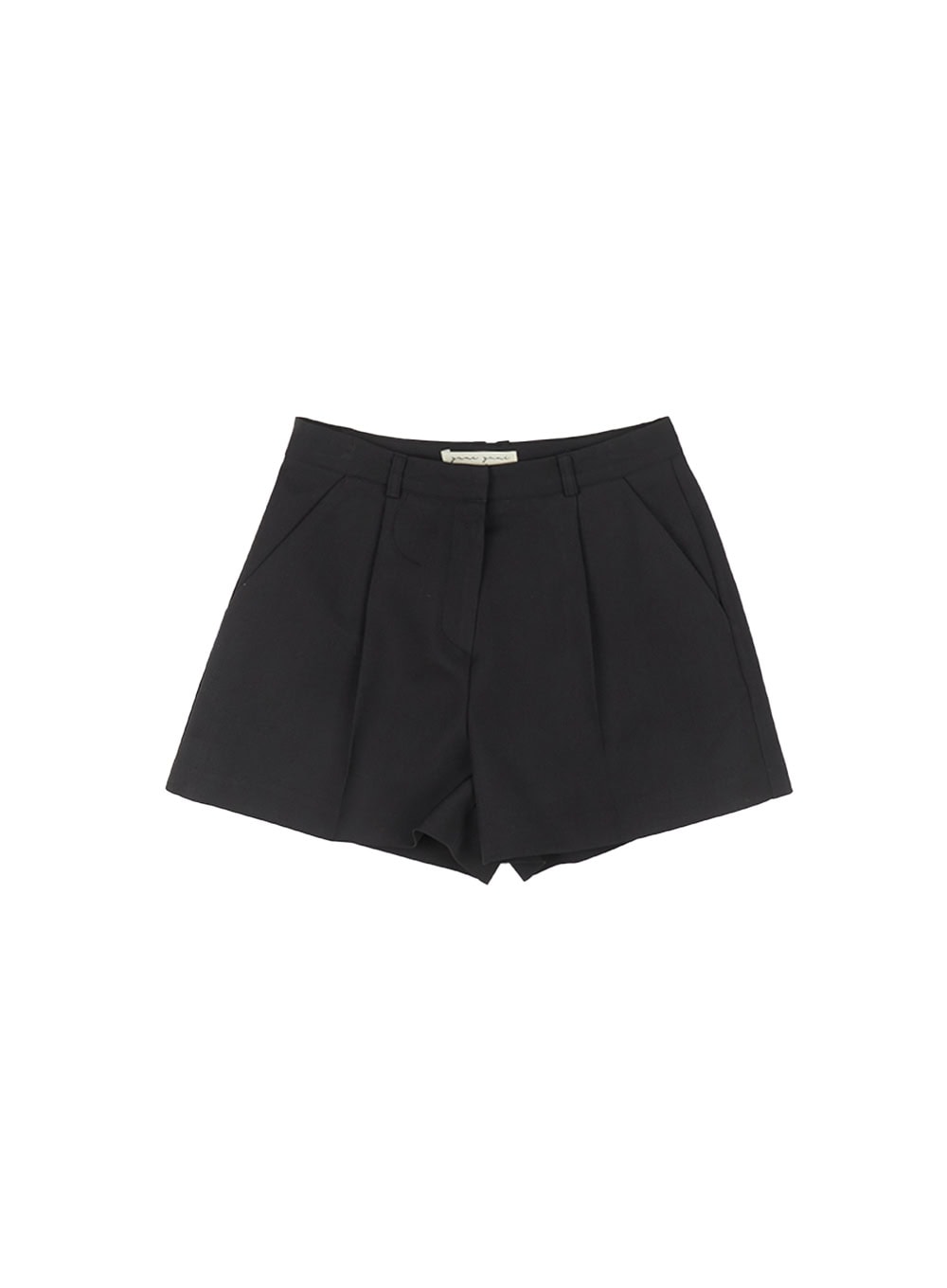 Wide-Fit Pintuck Shorts CA510