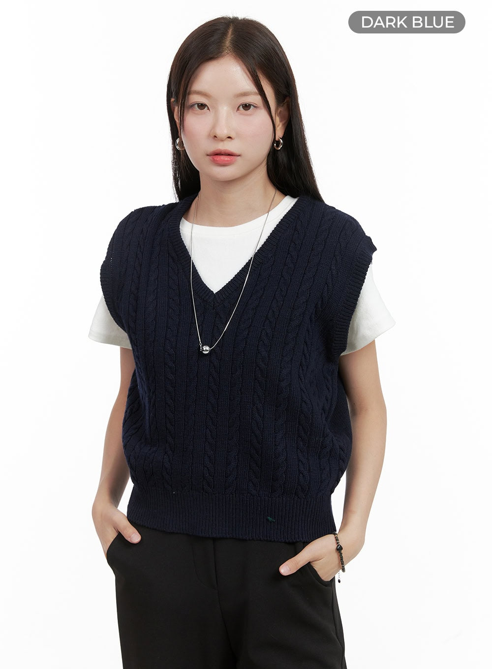 Cable Knit Sleeveless V-Neck Vest OG416
