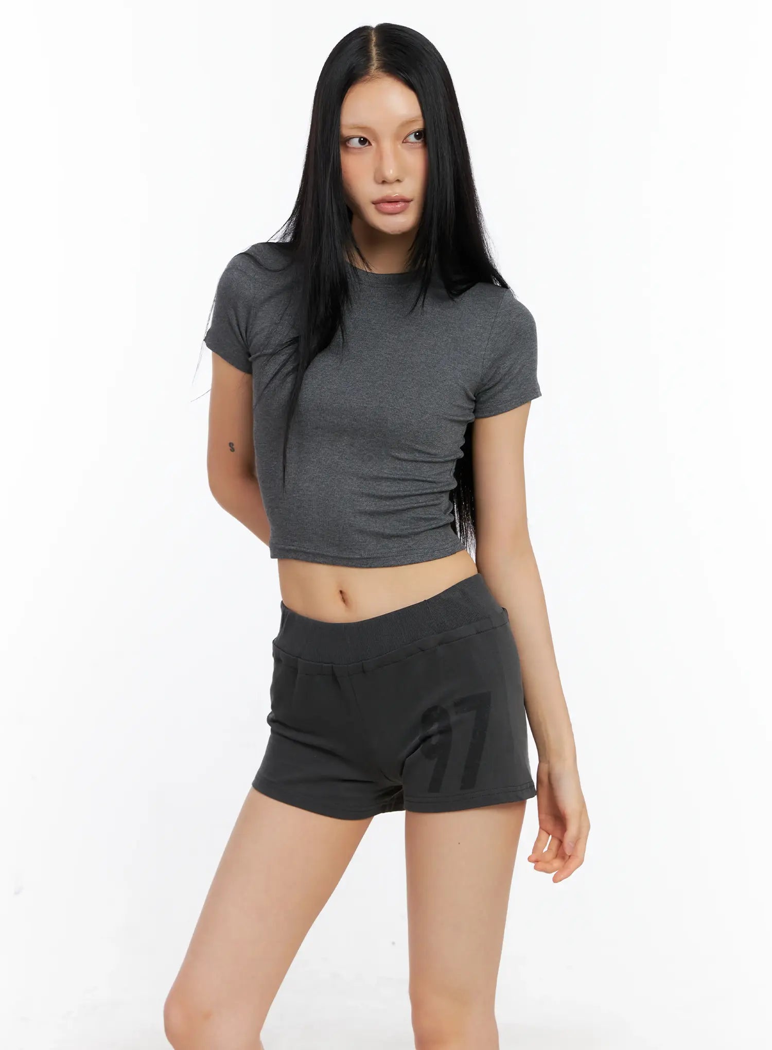 Basic Round Neck Crop Tee CL529