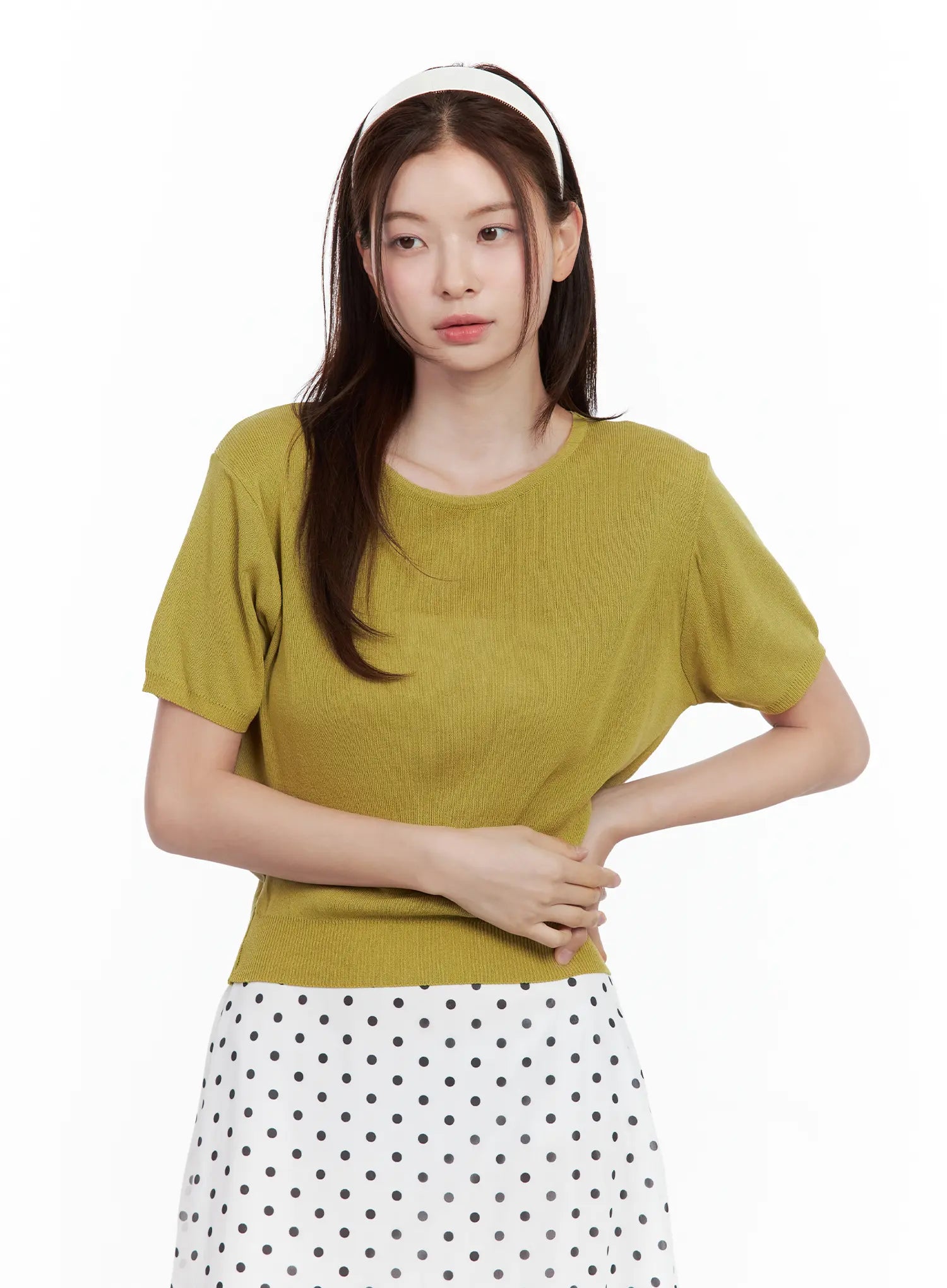 Lightweight Round-Neck Top CL502