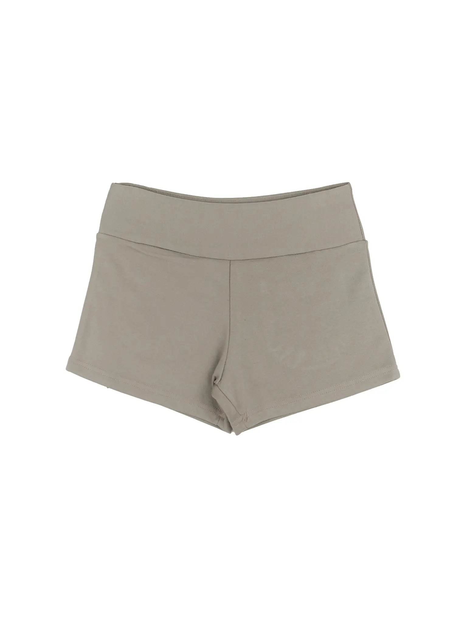 Basic Slim-Fit Shorts CU518