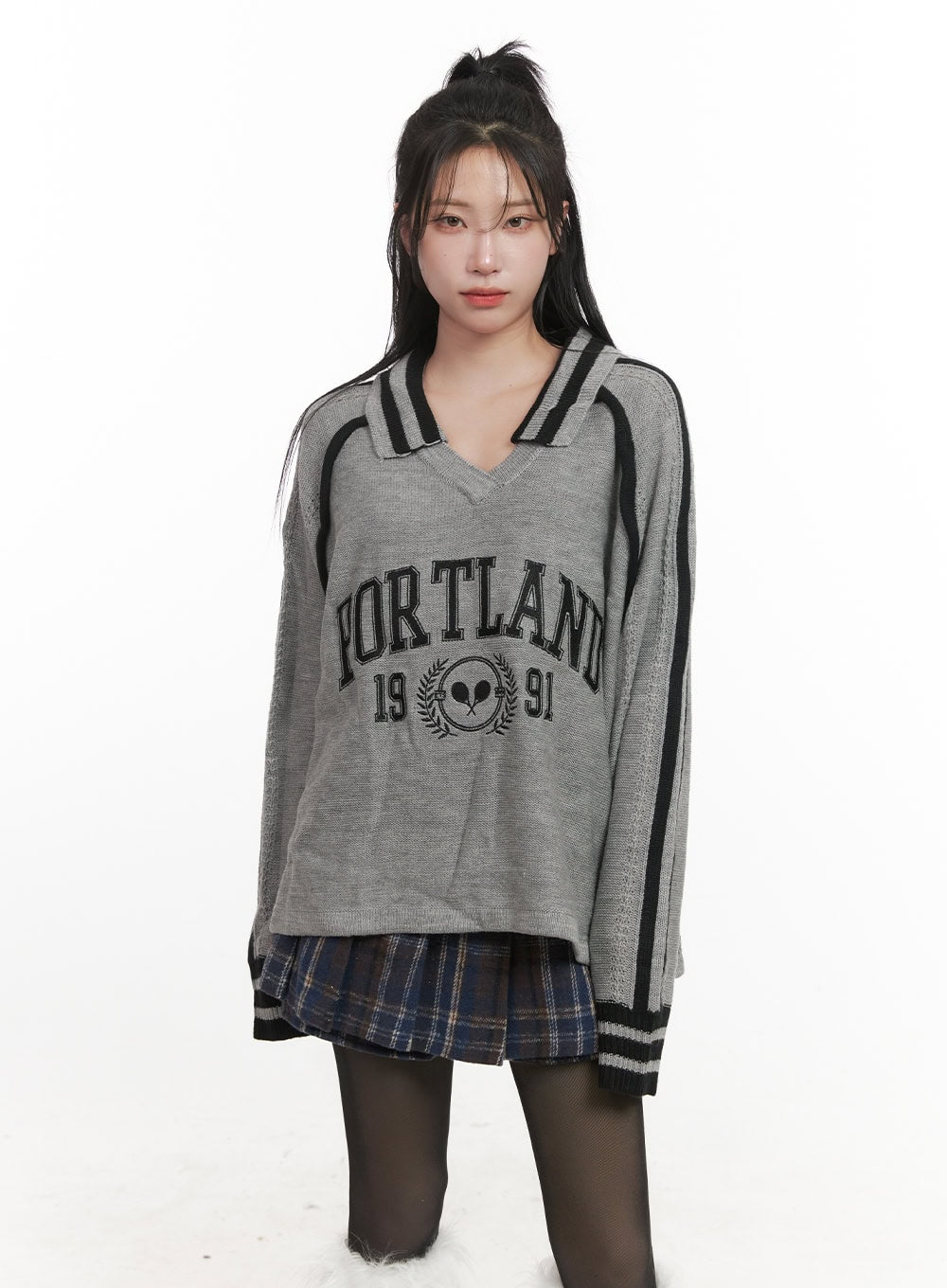 Portland Embroidered Collared Sweater CJ516