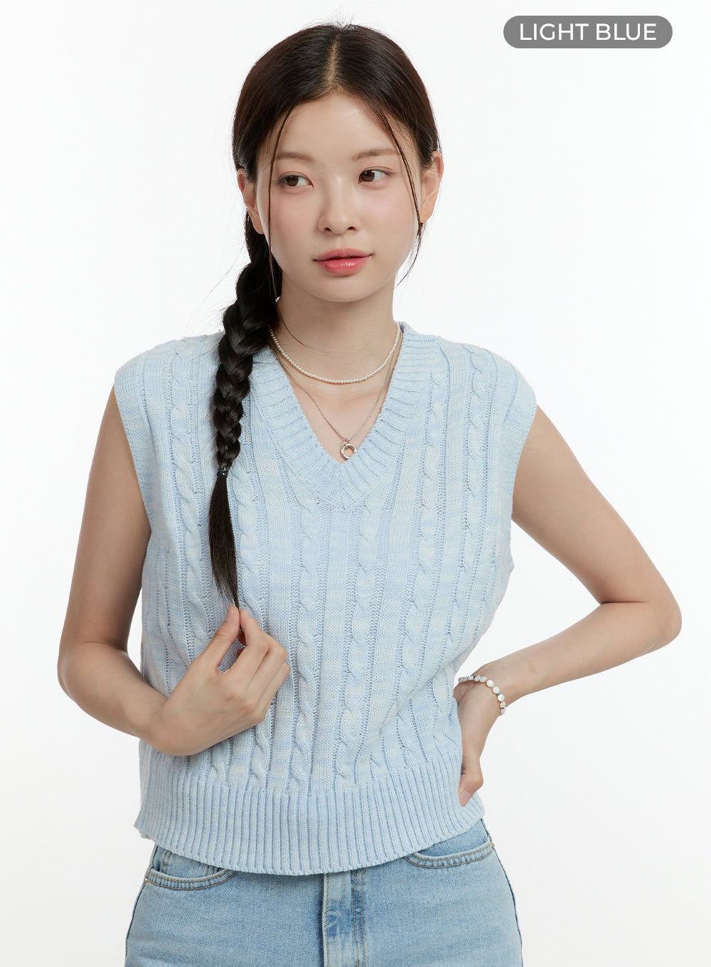 Cable Knit Sleeveless V-Neck Vest OL423