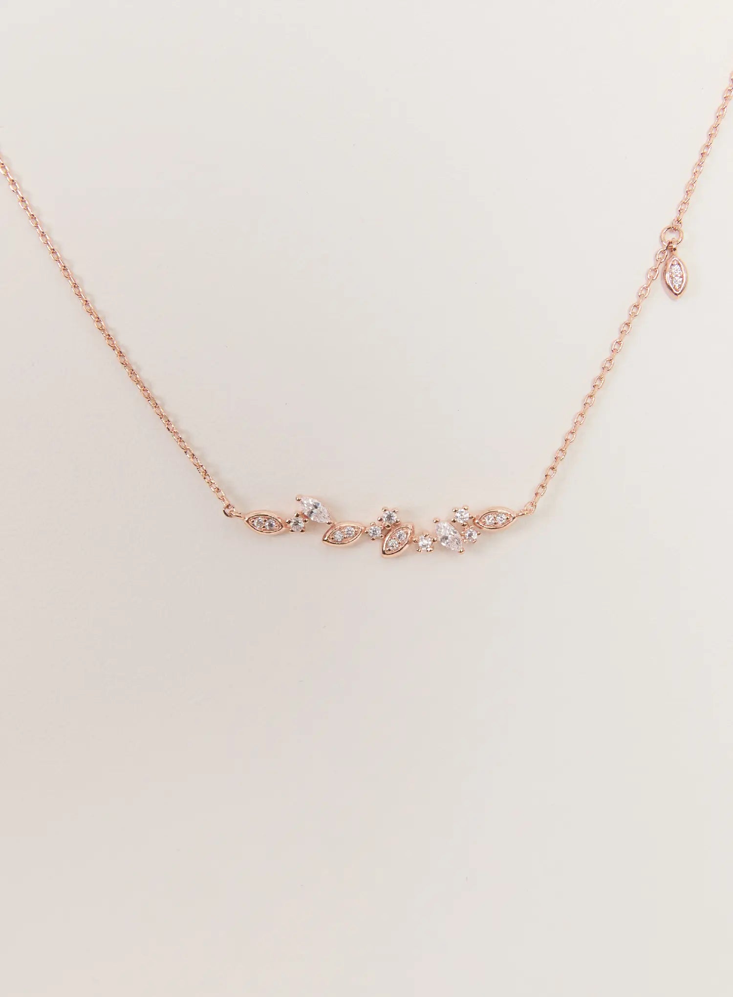 Cubic Sprout Necklace IS517