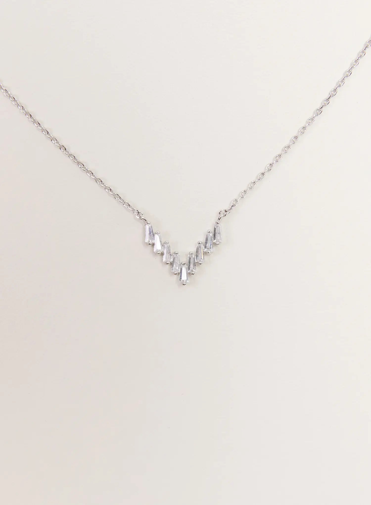 Strike V Necklace IS517