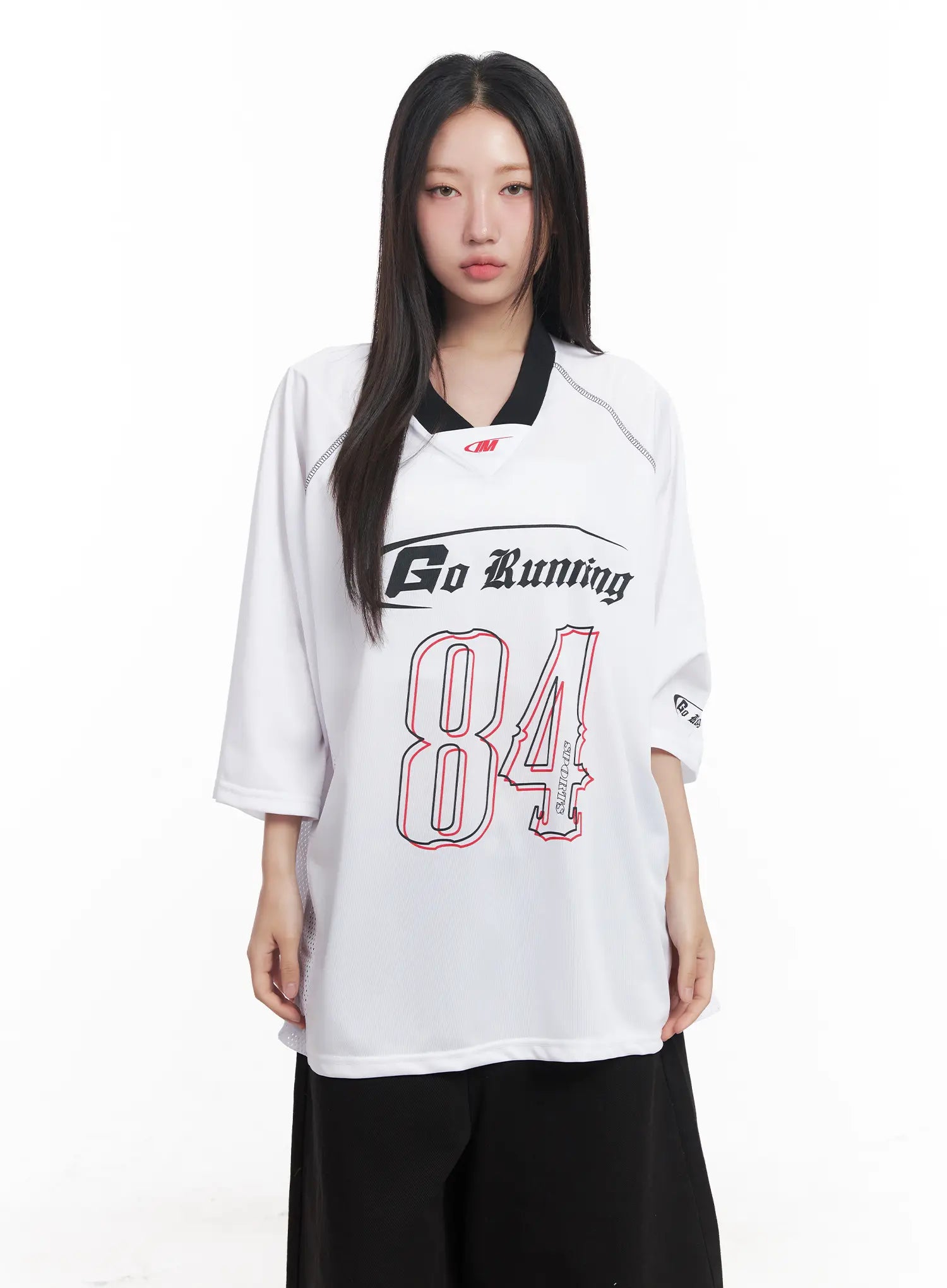 Oversized Graphic V-Neck Jersey CU517