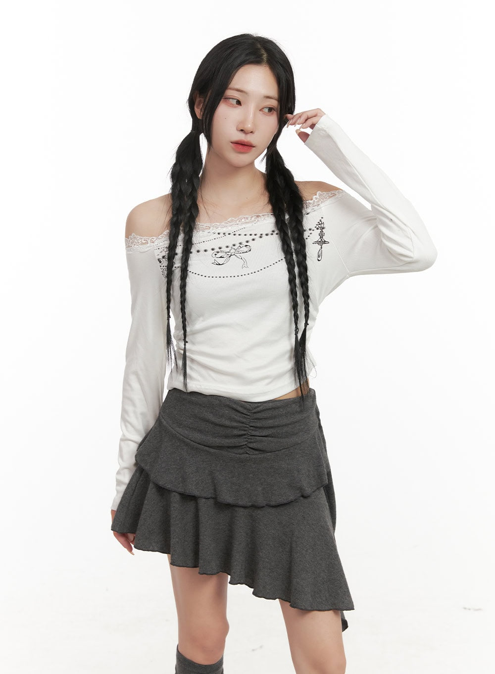 Off-Shoulder Long Sleeve Crop Tee CD410