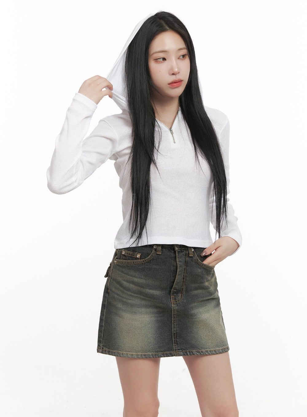 Slim-Fit Back Graphic Half-Zip Hoodie CJ517